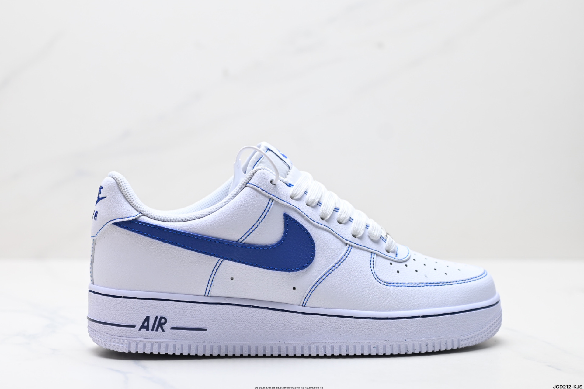 190 NIKE AIR FORCE 1‘07 LV8 HQ2037-100