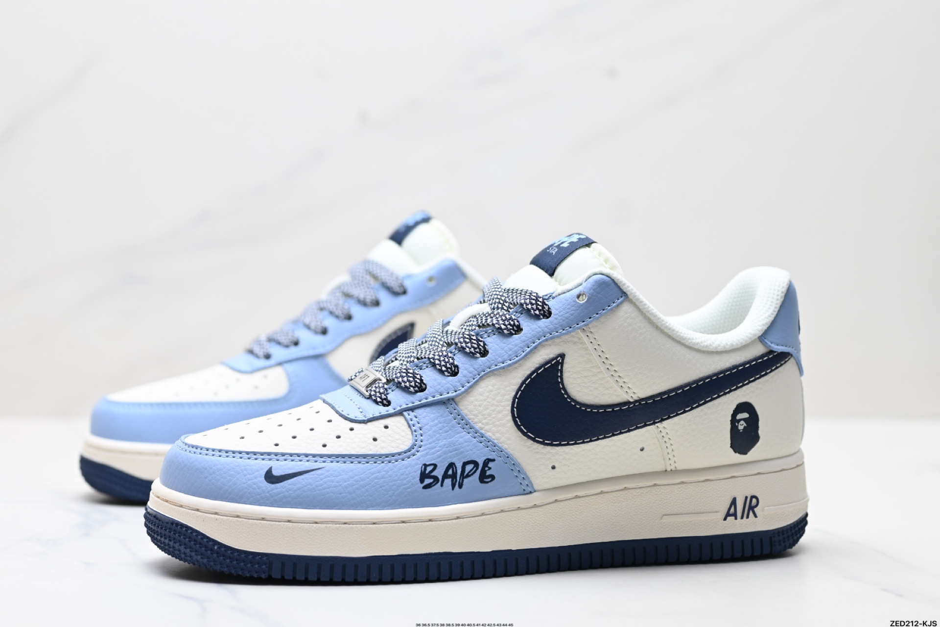 270 NIKE AIR FORCE 1‘07 XS1958-554