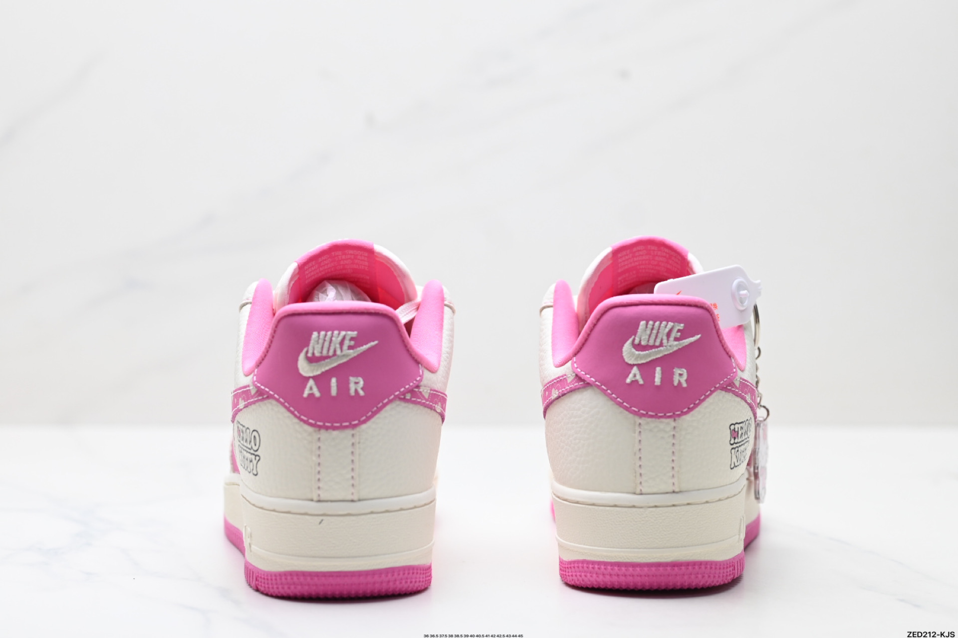 270 NIKE AIR FORCE 1‘07 KK1988-082