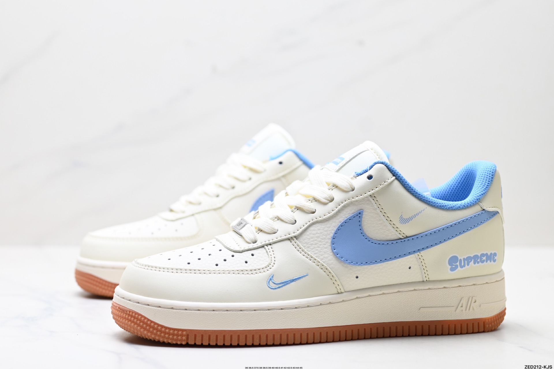 270 NIKE AIR FORCE 1‘07 XS1958-547