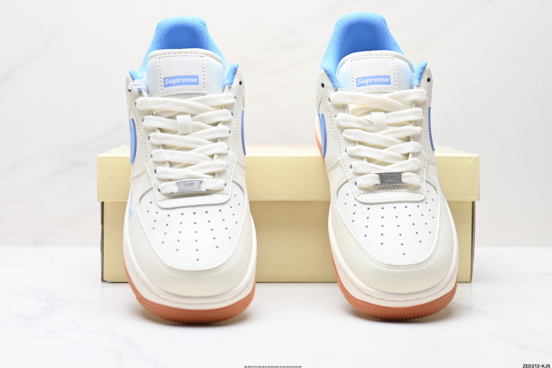 270 NIKE AIR FORCE 1‘07 XS1958-547