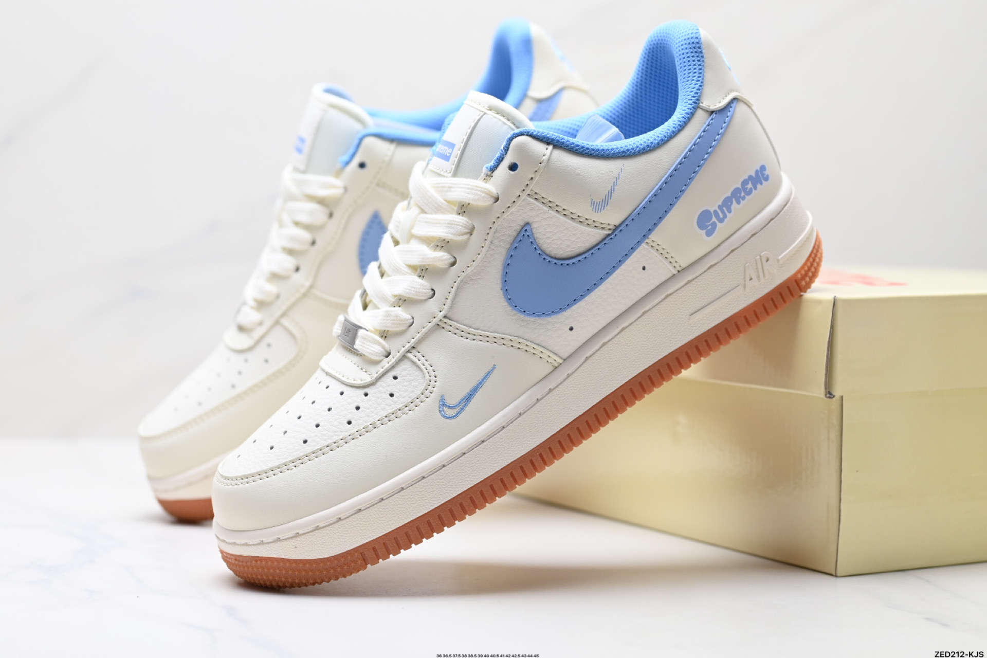 270 NIKE AIR FORCE 1‘07 XS1958-547