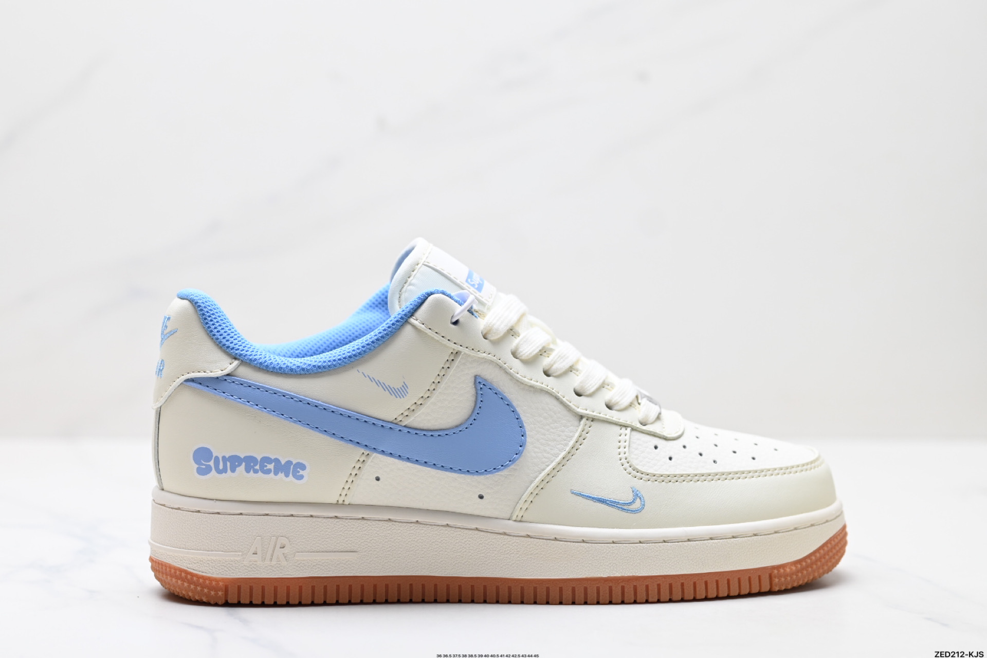 270 NIKE AIR FORCE 1‘07 XS1958-547