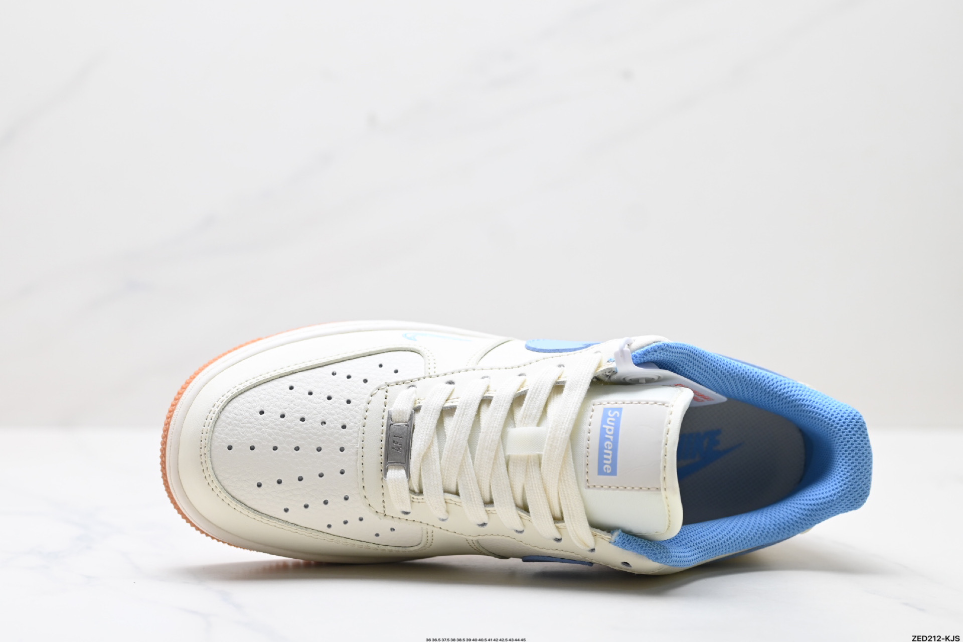 270 NIKE AIR FORCE 1‘07 XS1958-547