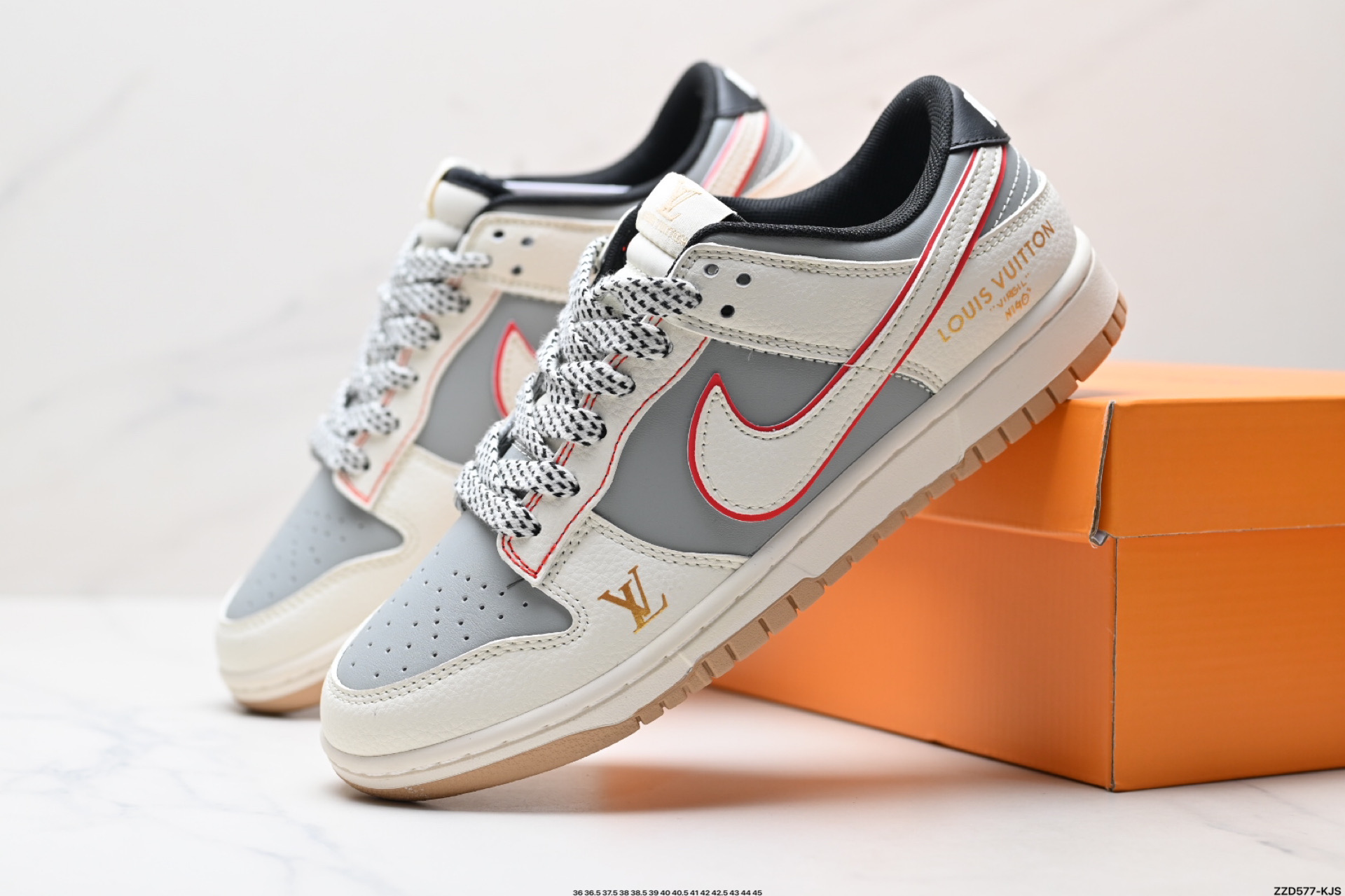 260 NK Dunk Low Retro “DIY高端定制” 低帮休闲运动板鞋 SD6868-108