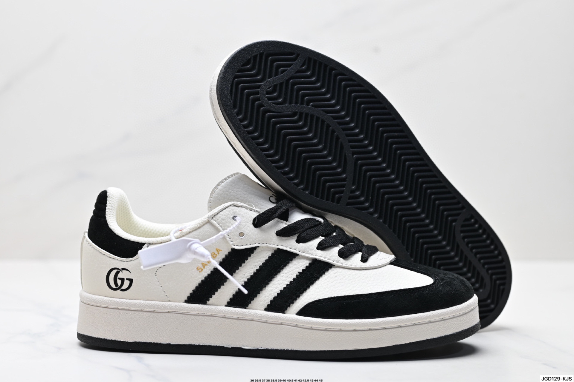190 Adidas Originals Samba ‘DIY’桑巴舞系列 阿迪达斯 三叶草绅士德训足球风百搭低帮休闲运动板鞋 LJ9905