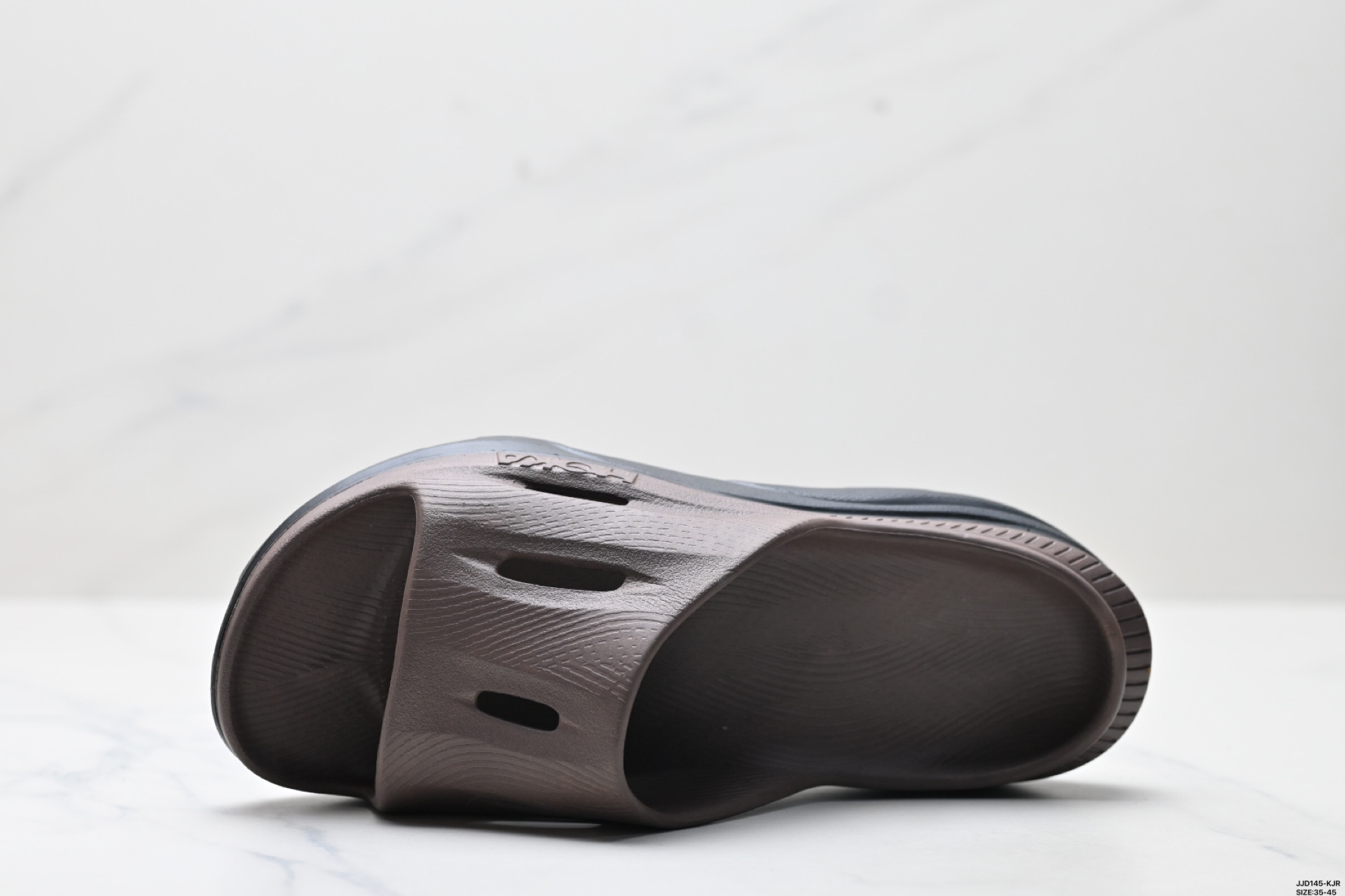 140 HOKA ONE ORA Recovery Slide 3 运动拖鞋