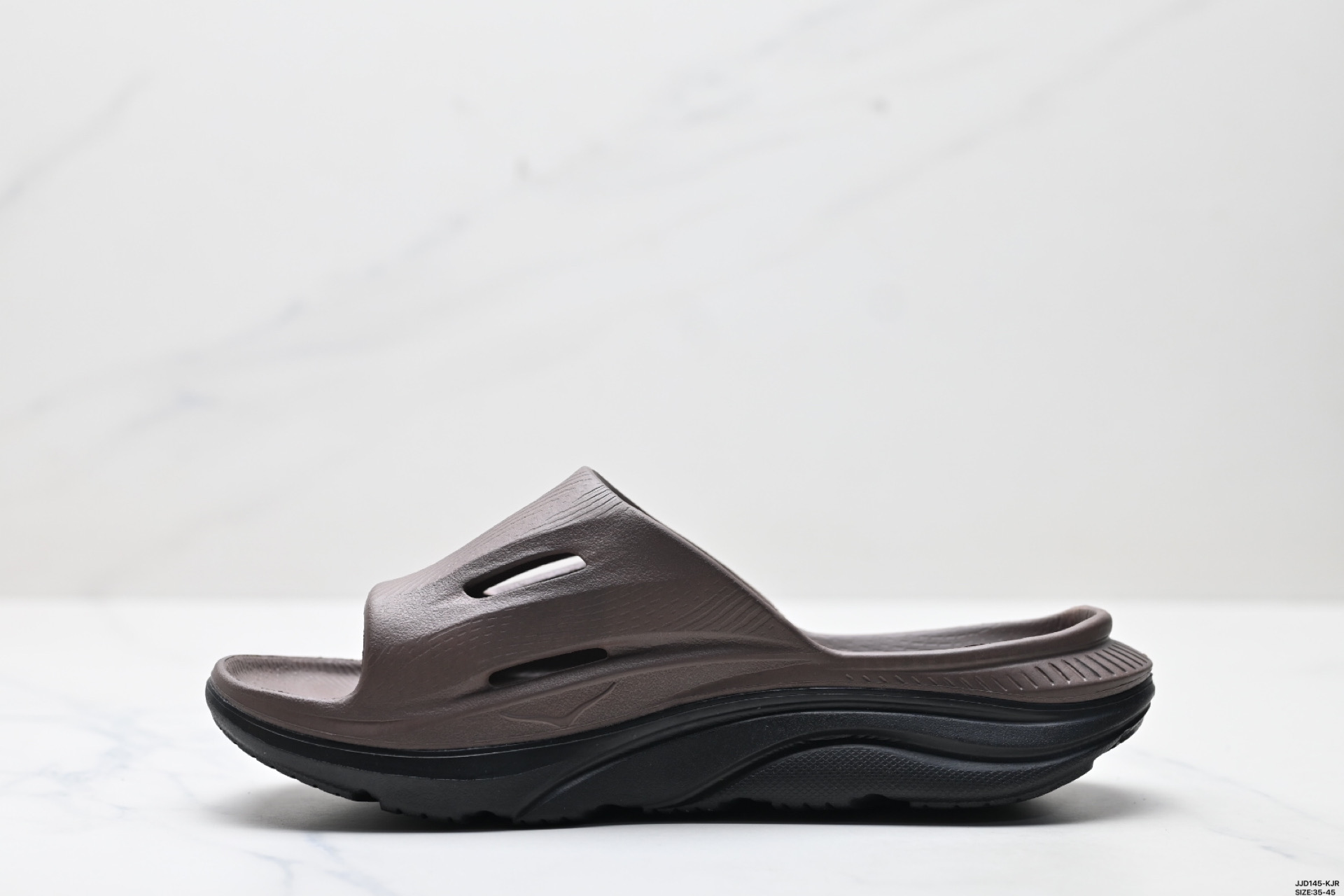 140 HOKA ONE ORA Recovery Slide 3 运动拖鞋