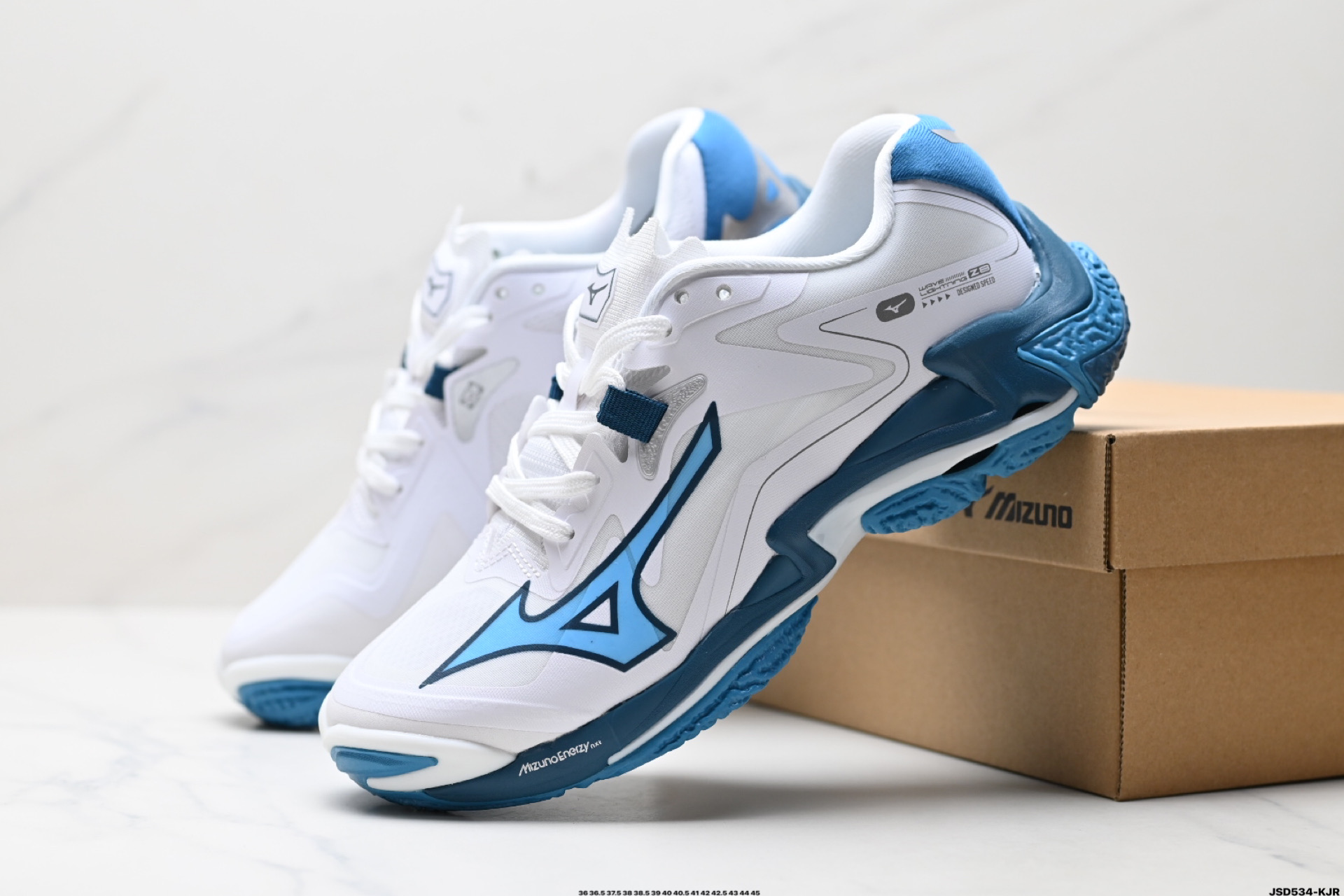 210 Mizuno美津浓 Wave Lightning Z8 舒适 防滑耐磨 低帮 训练鞋 V1GC240010