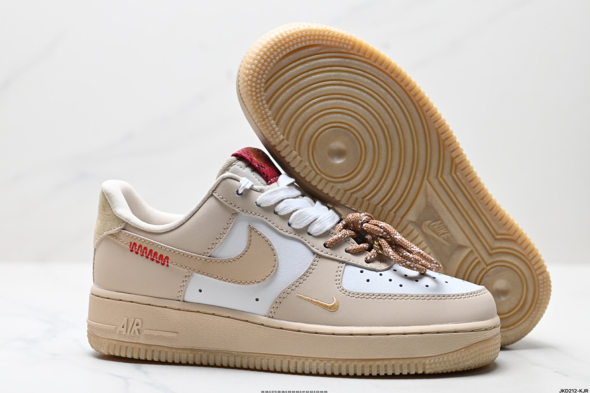 170 耐克Nike Air Force 1“07空军一号低帮百搭休闲运动板鞋 HV5990-172