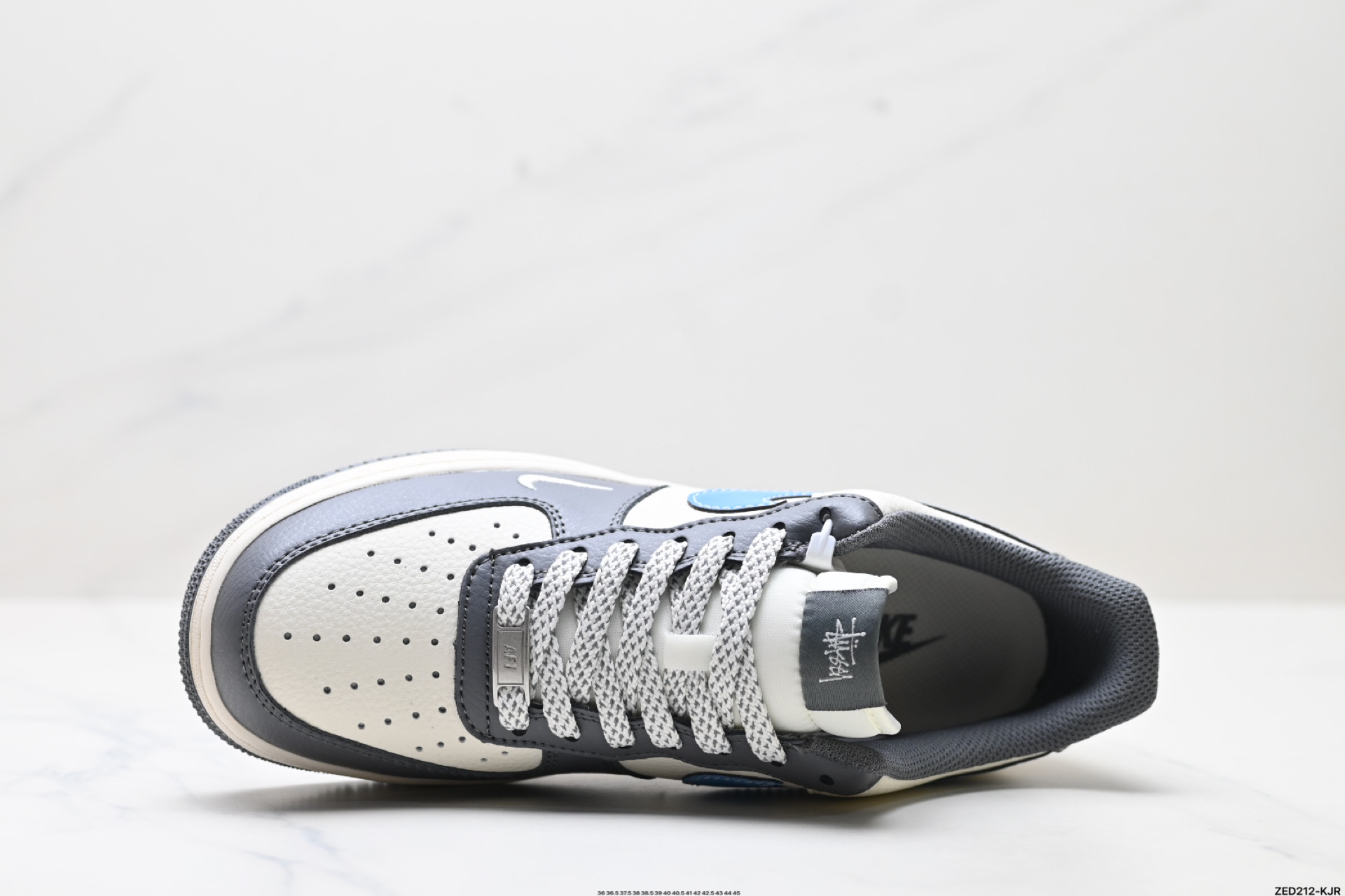 270 NIKE AIR FORCE 1‘07 LV8 XS1958-574