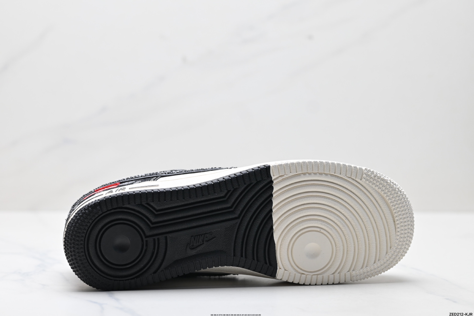 270 NIKE AIR FORCE 1‘07 LV8 YX5066-312