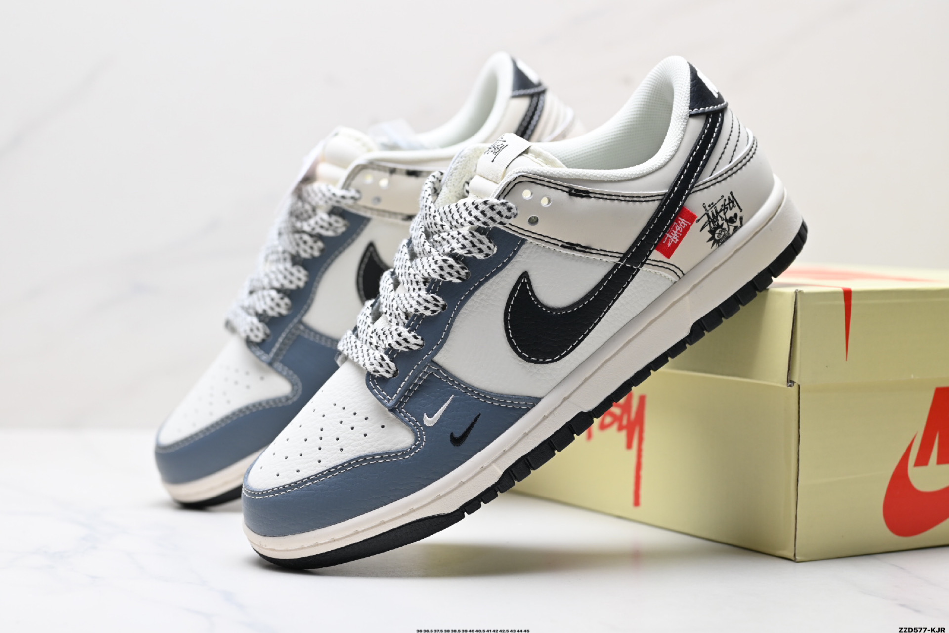 260 NK Dunk Low Retro “DIY高端定制” 低帮休闲运动板鞋 BZ2501-101