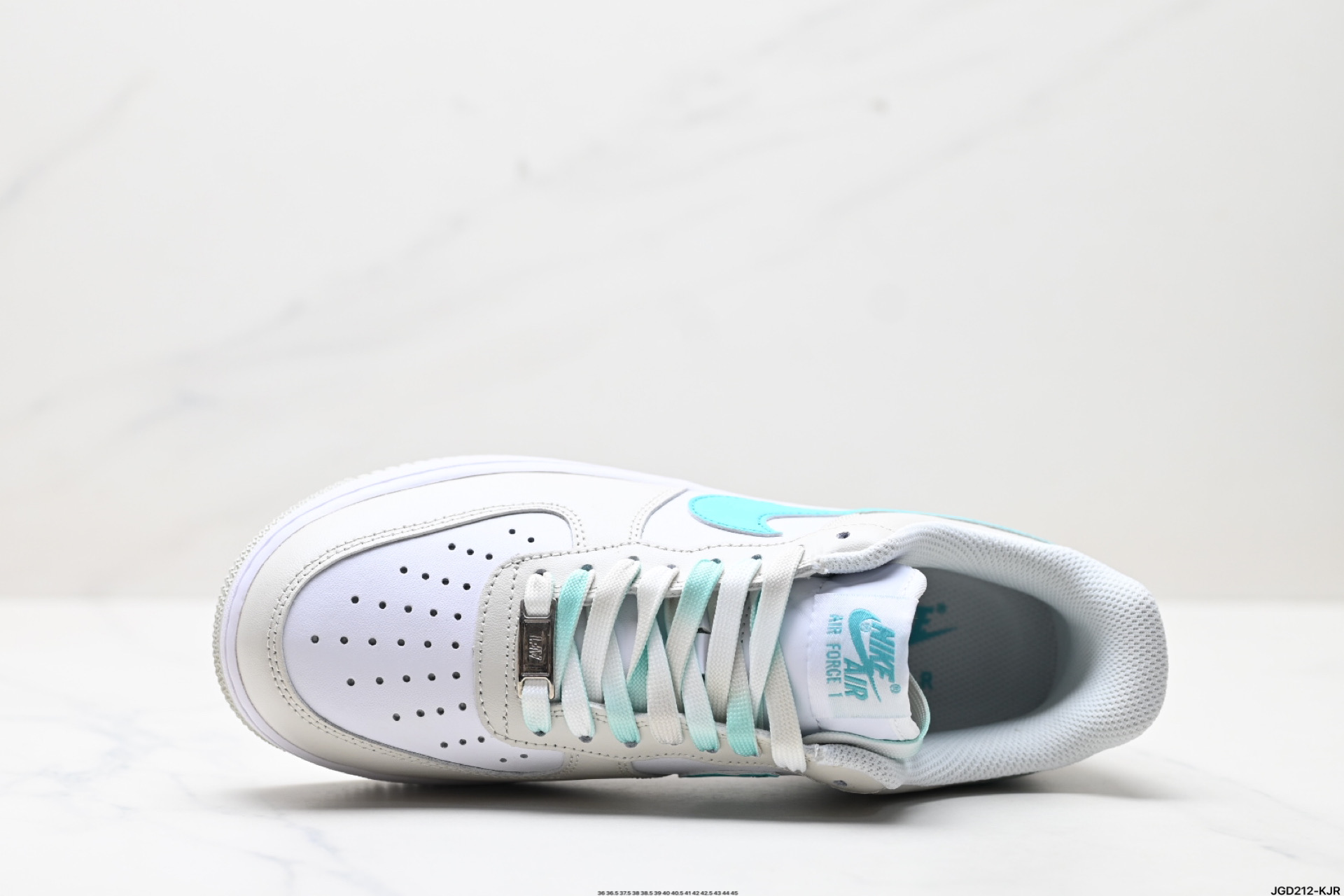 190 NIKE AIR FORCE 1‘07 LZ6699-555