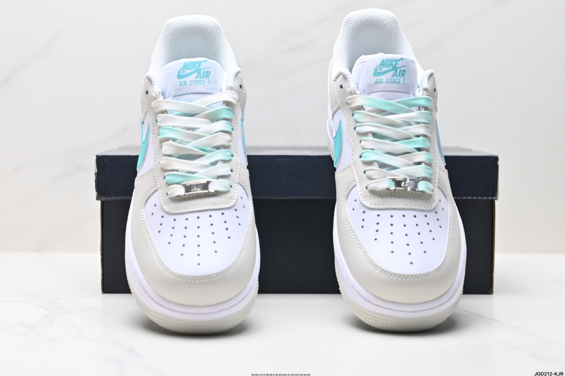 190 NIKE AIR FORCE 1‘07 LZ6699-555