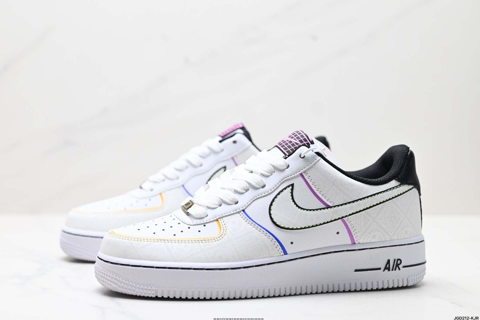 190 NIKE AIR FORCE 1‘07 CT1138-100