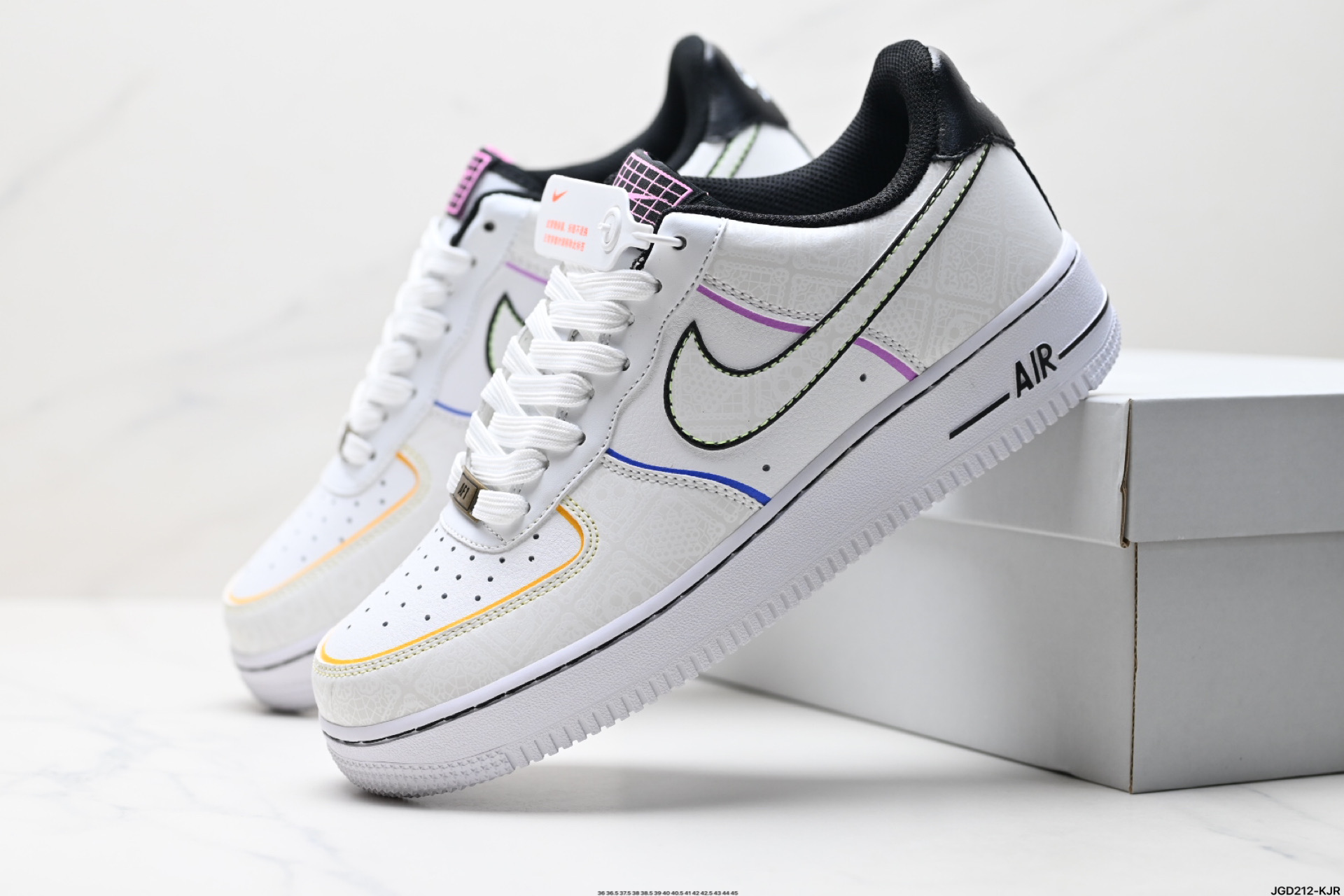 190 NIKE AIR FORCE 1‘07 CT1138-100