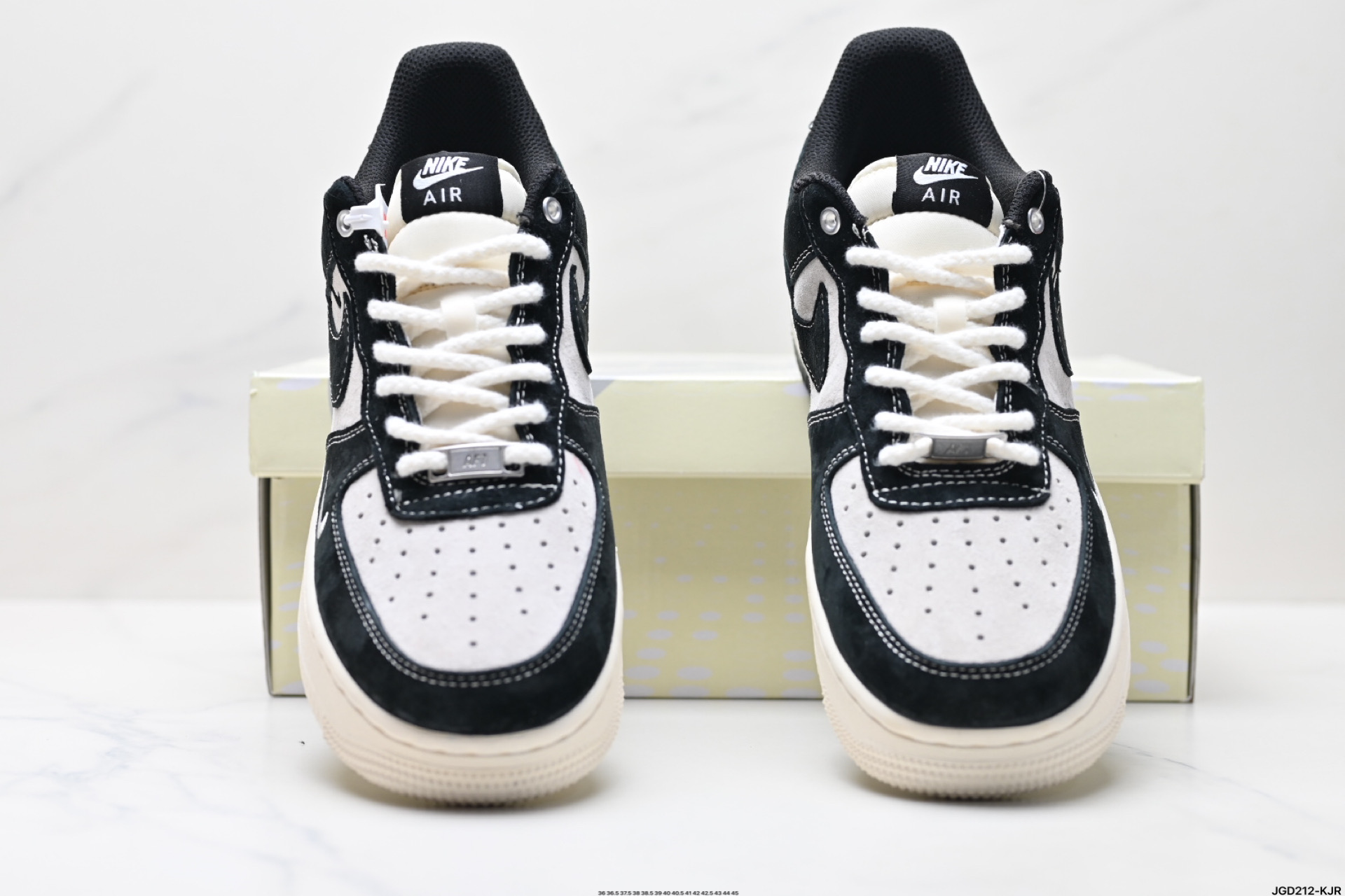 190 NIKE AIR FORCE 1‘07 LV8 SJ6698-019