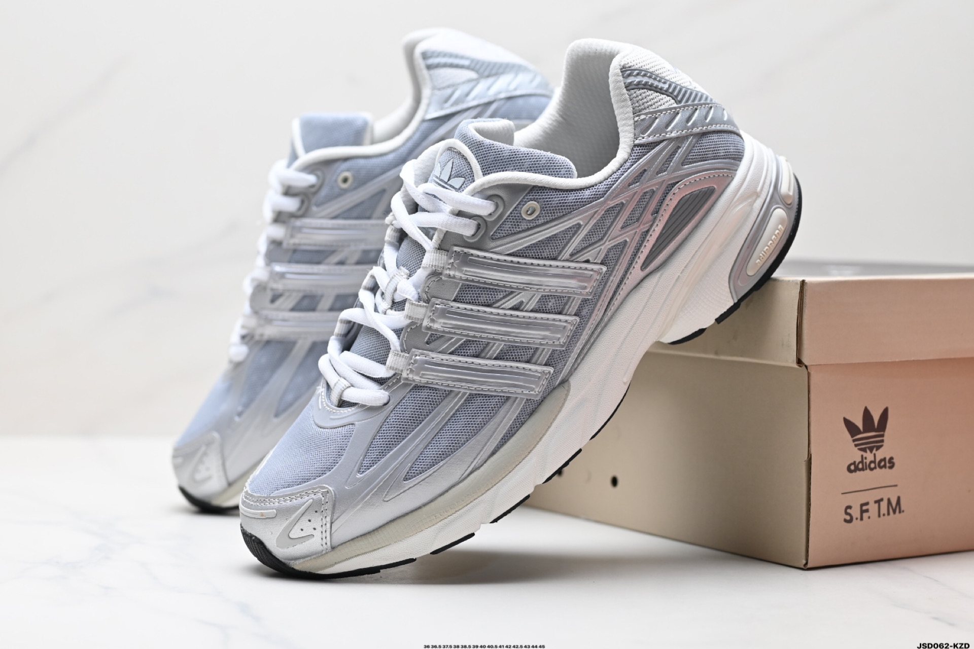 Adidas Adistar Cushion 阿迪达斯 防滑耐磨 低帮 跑步鞋 老爹鞋 ID5748