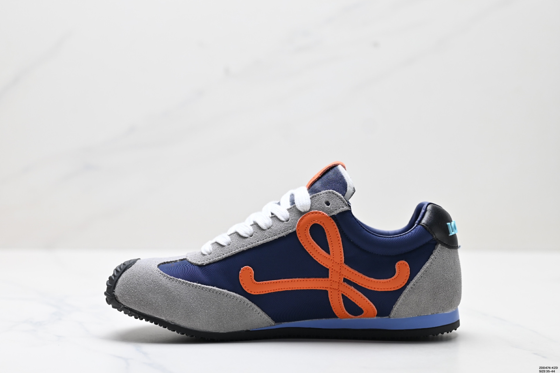 LOEWE罗意威 Ballet Runner 2.0小牛皮 圆头系带 低帮 生活休闲鞋