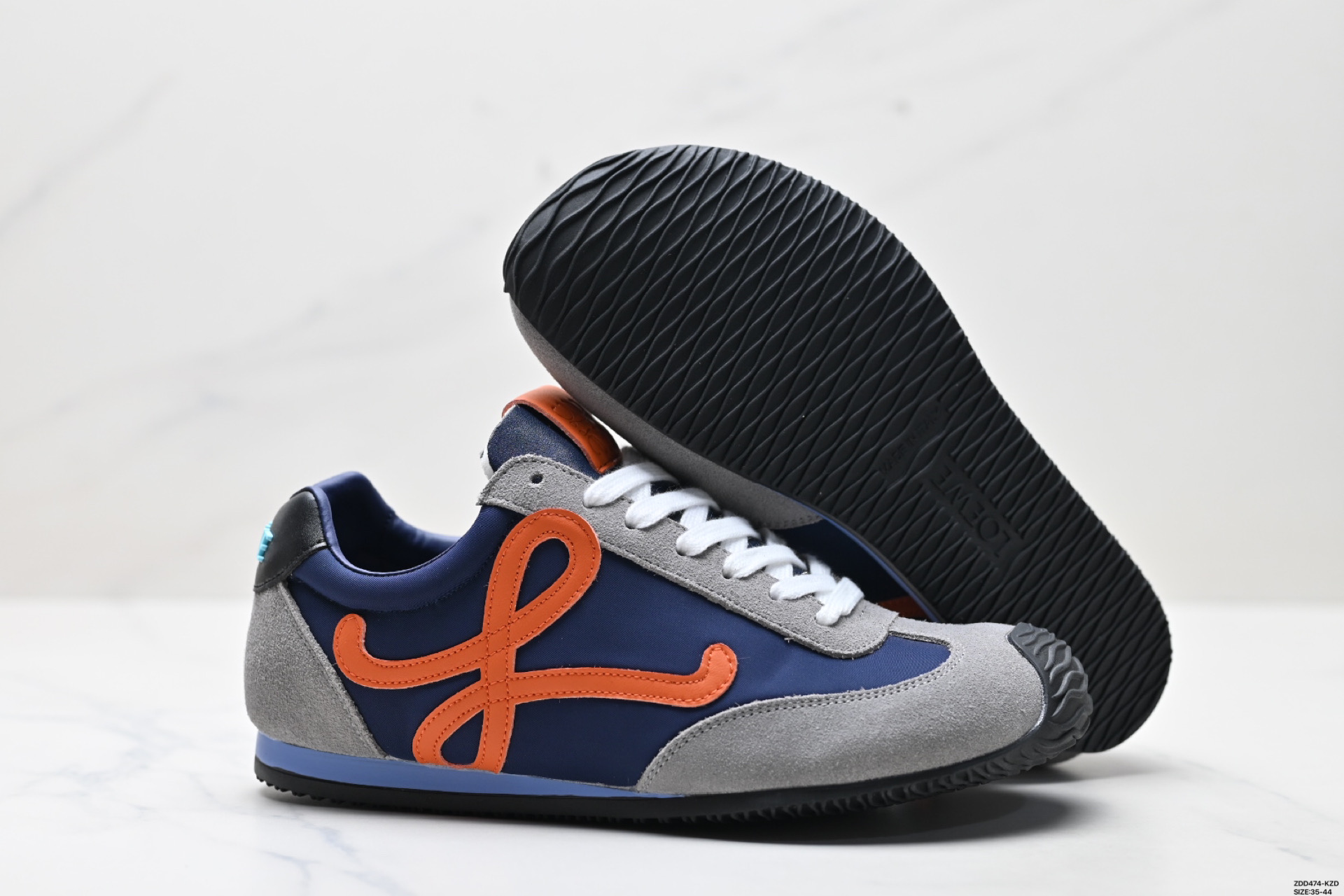 LOEWE罗意威 Ballet Runner 2.0小牛皮 圆头系带 低帮 生活休闲鞋
