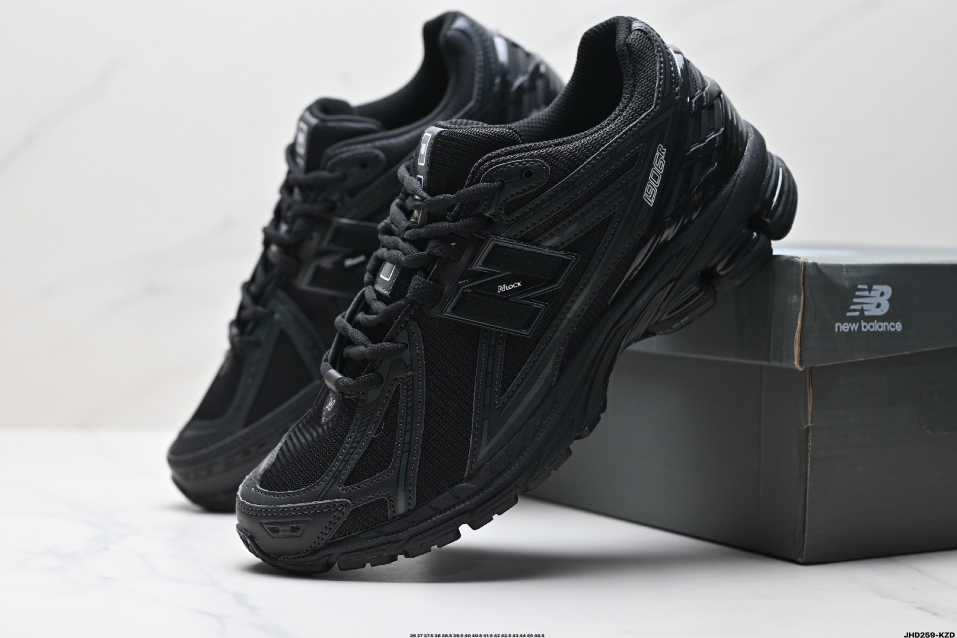 200 New Balance M1906系列 复古单品宝藏老爹鞋款 M1906RBB
