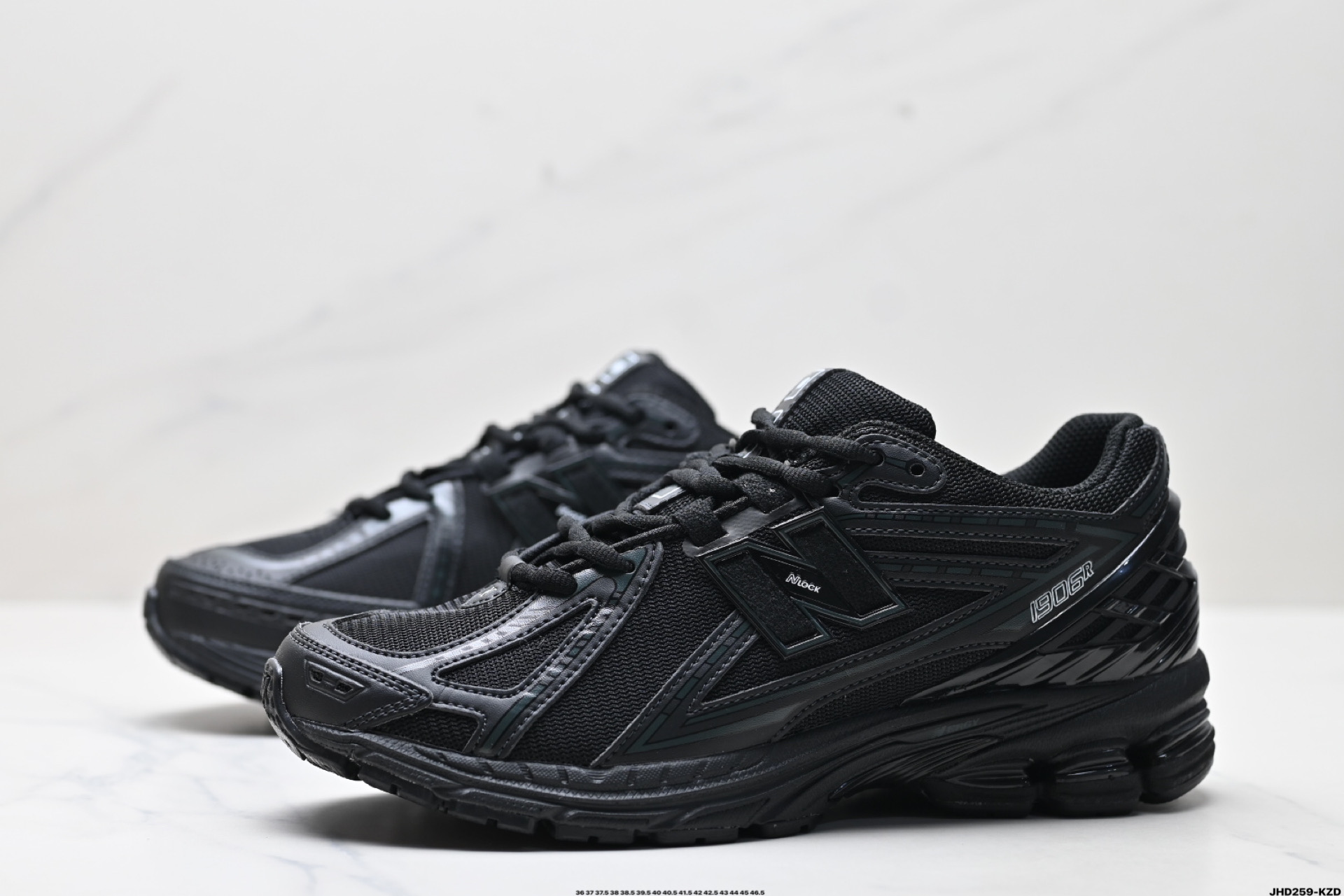 200 New Balance M1906系列 复古单品宝藏老爹鞋款 M1906RBB