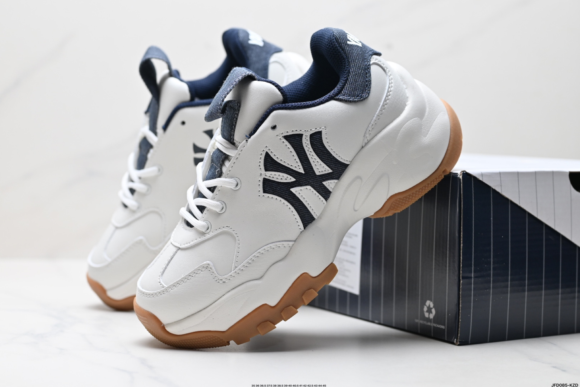 180 MLB 复古风格美国职业棒球大联盟 Bigball Chunky DENIM 系列 复古增高休闲老爹鞋 3ASHD045N