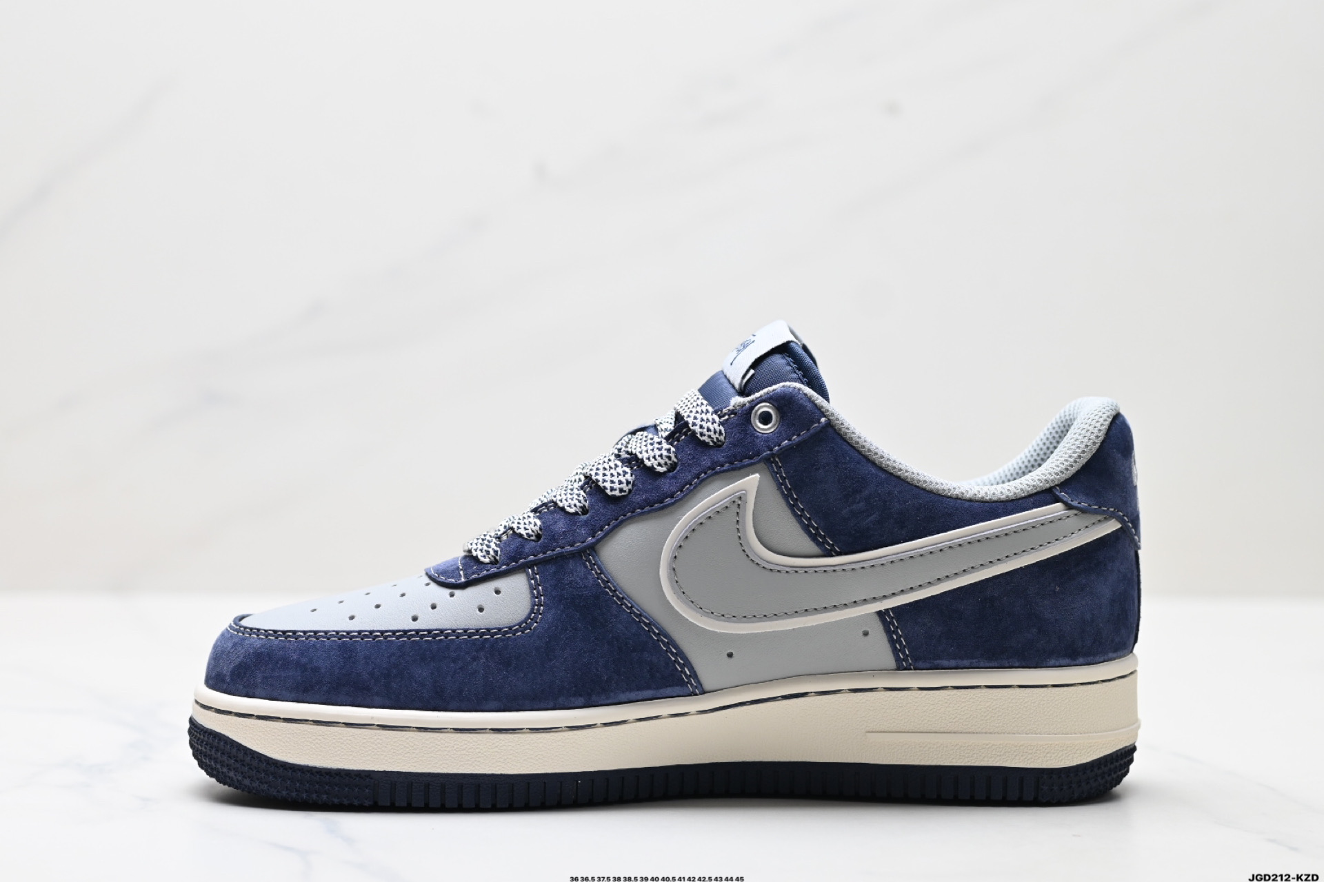 NIKE AIR FORCE 1‘07 LV8 SJ6698-007