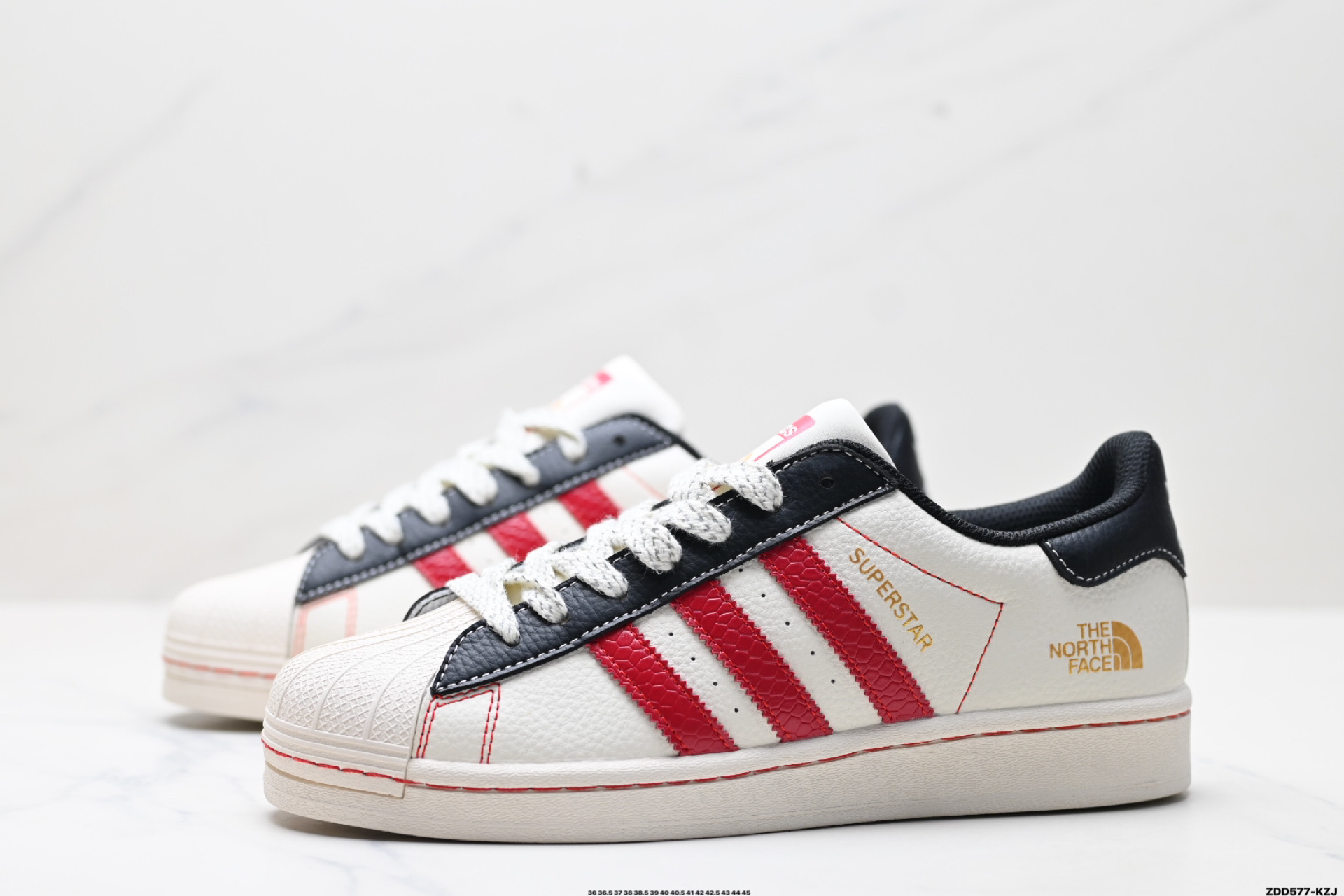 240 阿迪达斯Adidas三叶草 Originals Superstar贝壳头’DIY’系列低帮经典百搭休闲运动板鞋 BZ2529
