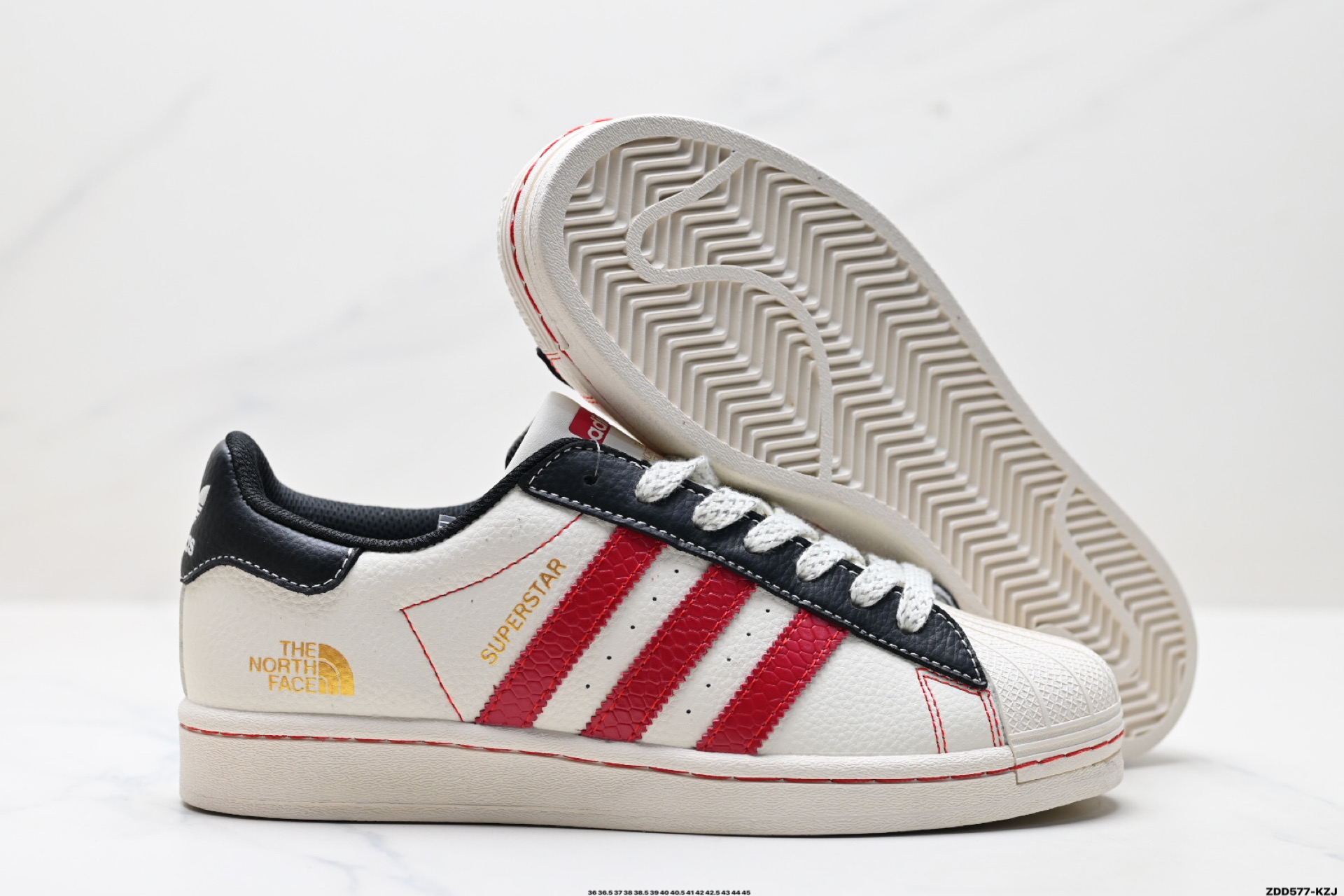 240 阿迪达斯Adidas三叶草 Originals Superstar贝壳头’DIY’系列低帮经典百搭休闲运动板鞋 BZ2529