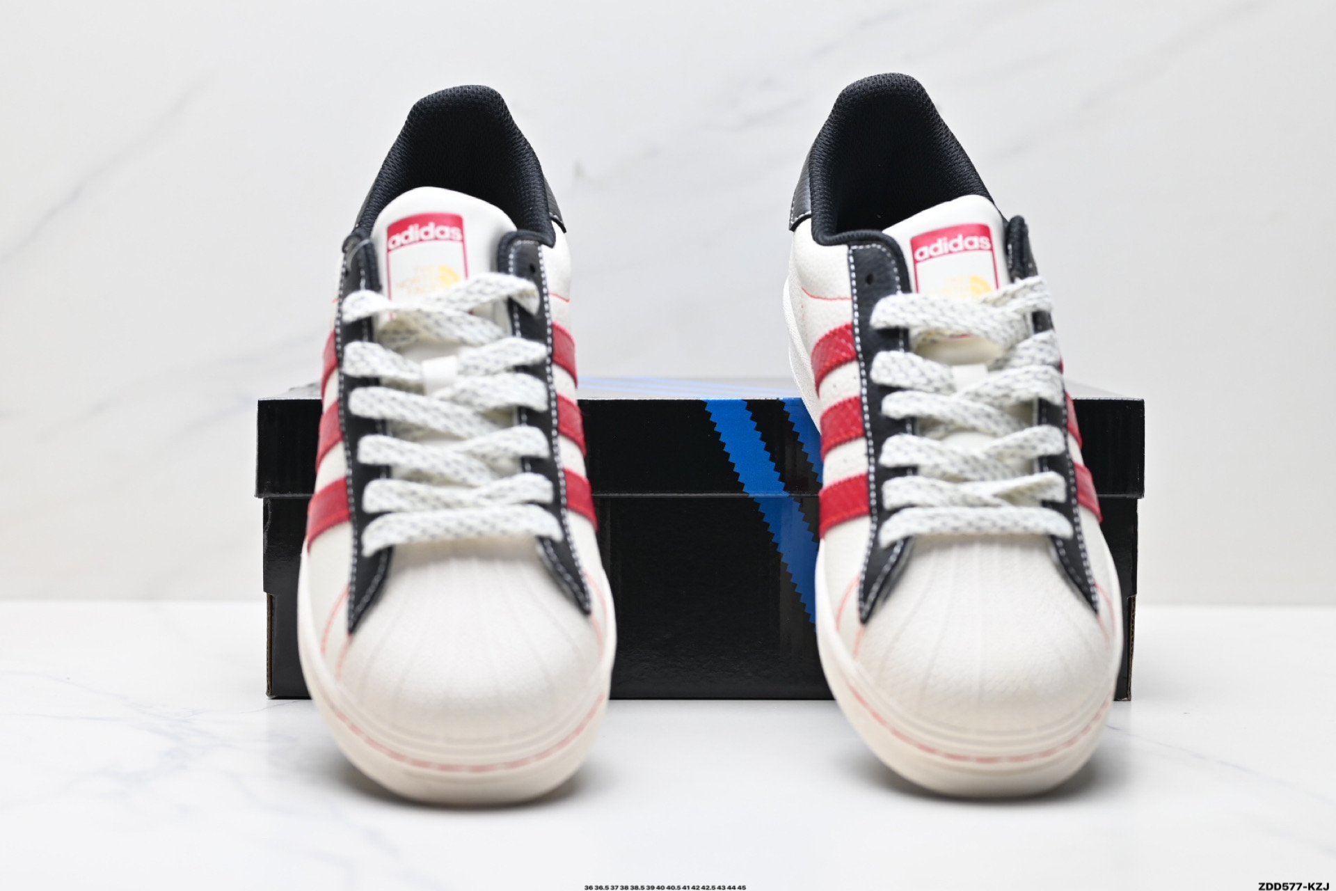 240 阿迪达斯Adidas三叶草 Originals Superstar贝壳头’DIY’系列低帮经典百搭休闲运动板鞋 BZ2529