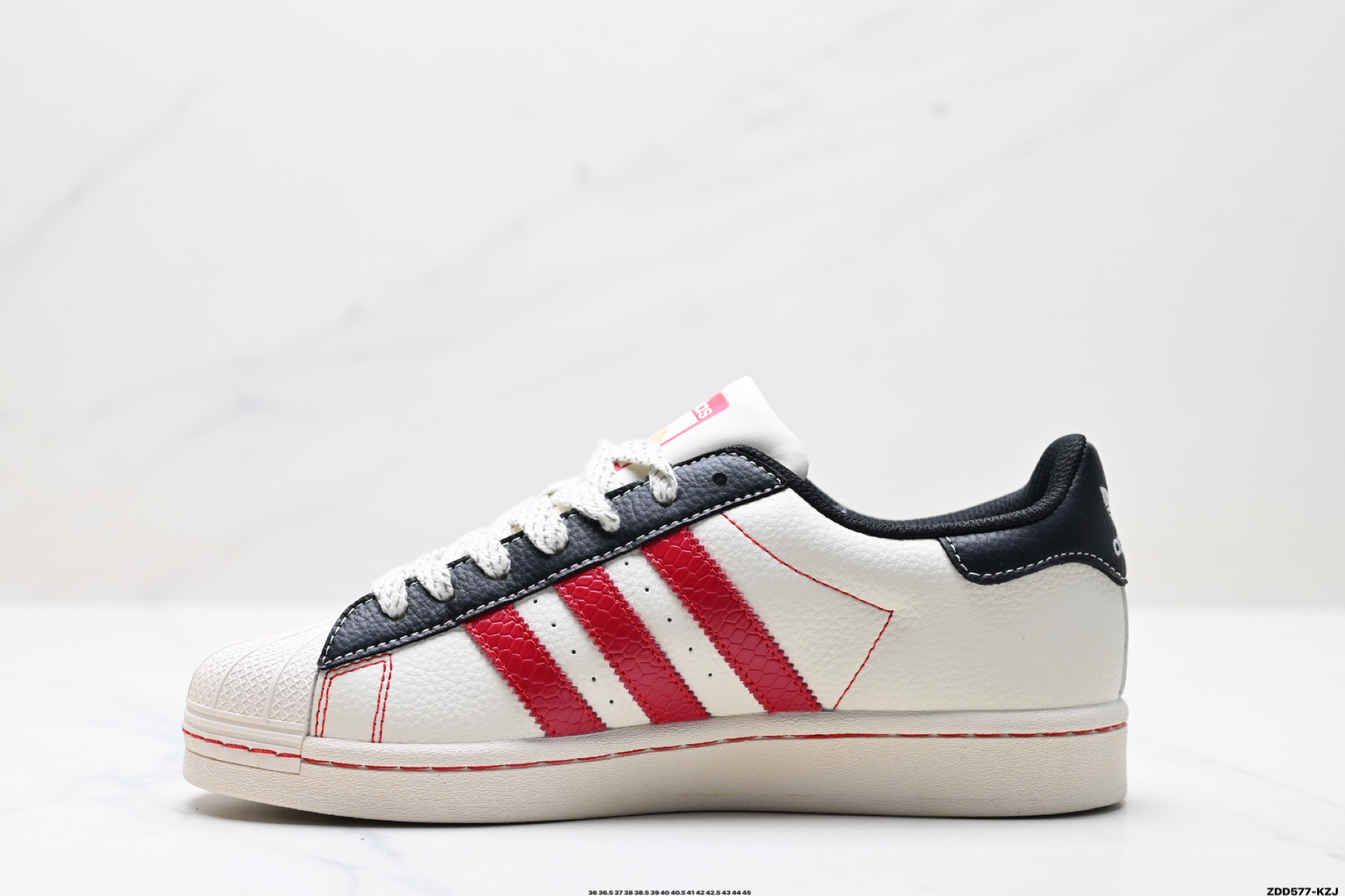 240 阿迪达斯Adidas三叶草 Originals Superstar贝壳头’DIY’系列低帮经典百搭休闲运动板鞋 BZ2529