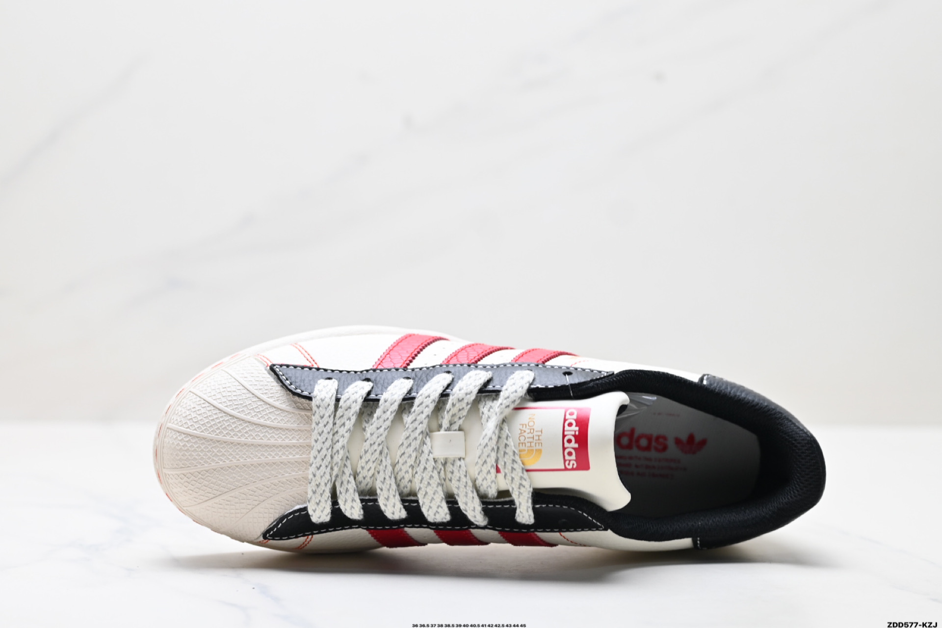 240 阿迪达斯Adidas三叶草 Originals Superstar贝壳头’DIY’系列低帮经典百搭休闲运动板鞋 BZ2529
