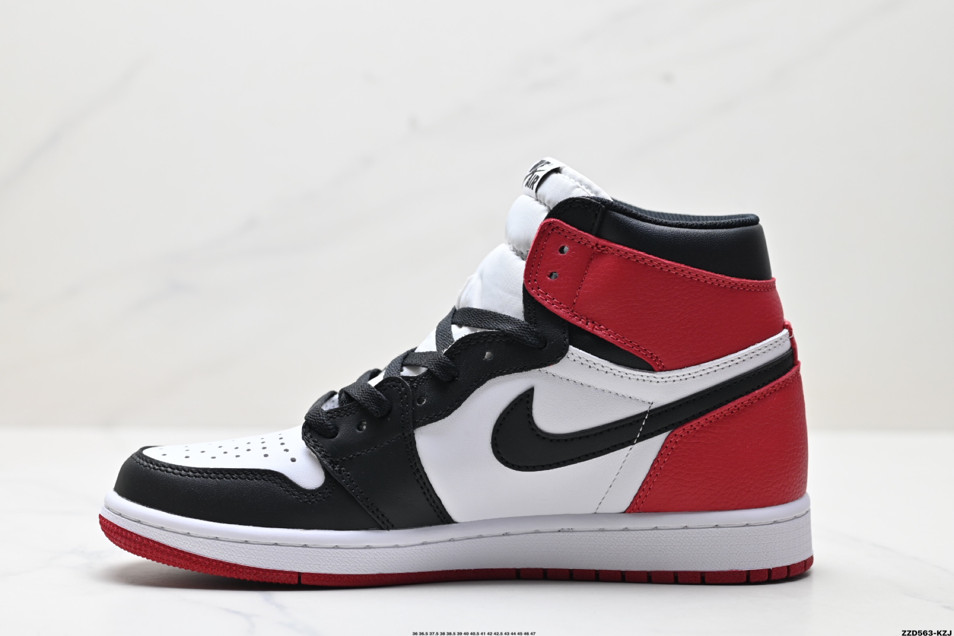 260 Nike Air Jordan 1 Retro High AJ1代迈克尔·乔丹高帮耐克经典复古百搭休闲文化运动篮球鞋 555088-125