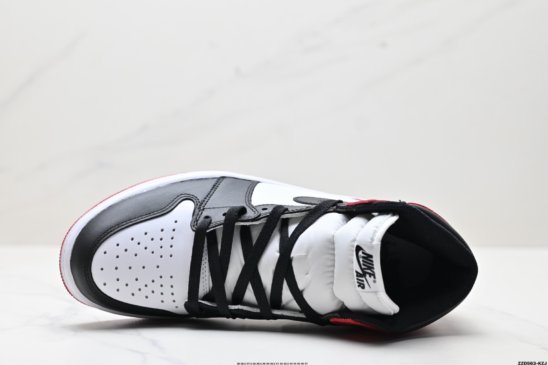 260 Nike Air Jordan 1 Retro High AJ1代迈克尔·乔丹高帮耐克经典复古百搭休闲文化运动篮球鞋 555088-125