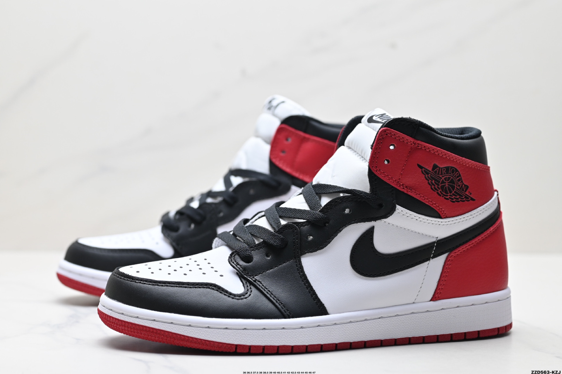 260 Nike Air Jordan 1 Retro High AJ1代迈克尔·乔丹高帮耐克经典复古百搭休闲文化运动篮球鞋 555088-125