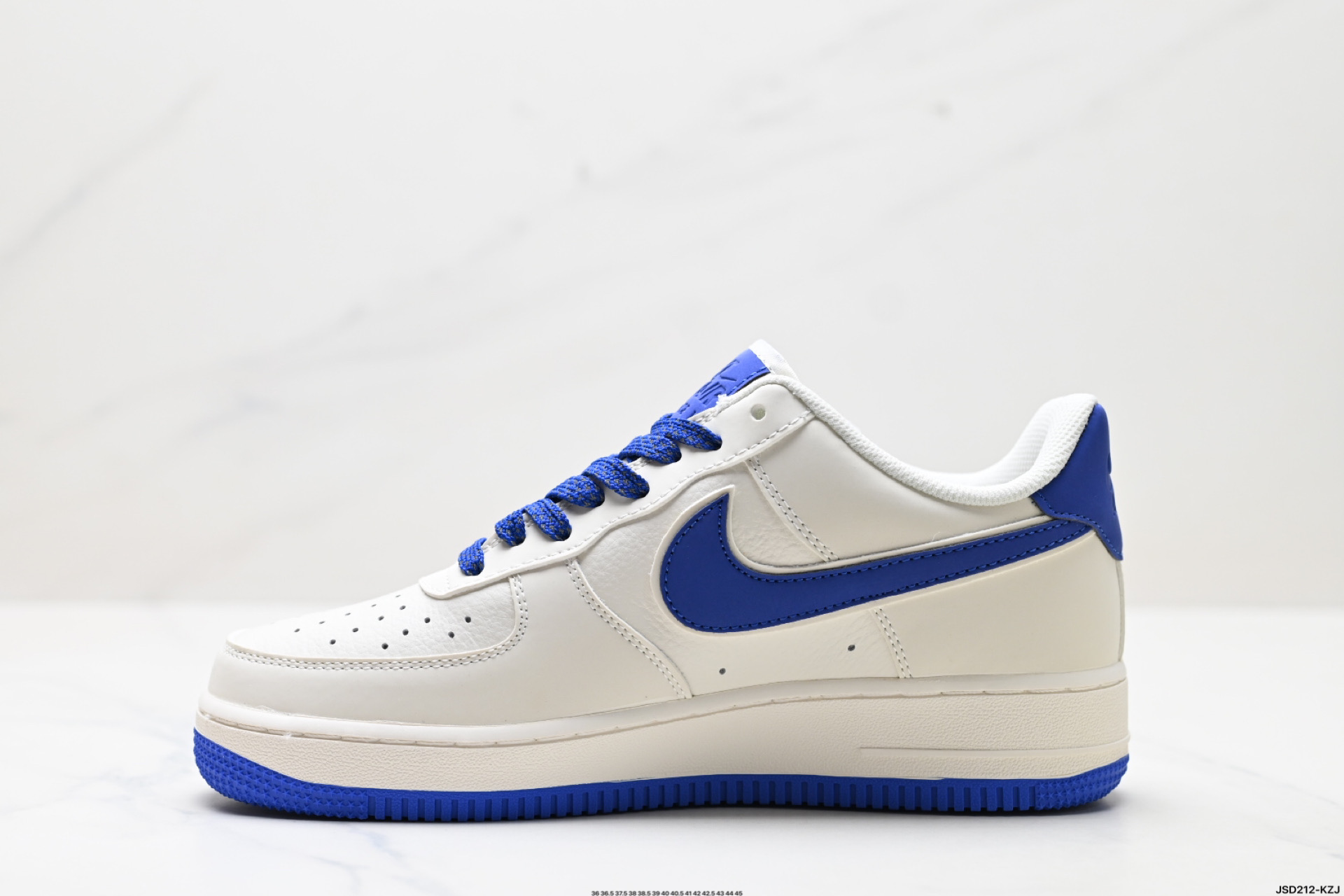 210 NIKE AIR FORCE 1‘07 LV8 GL6835-010