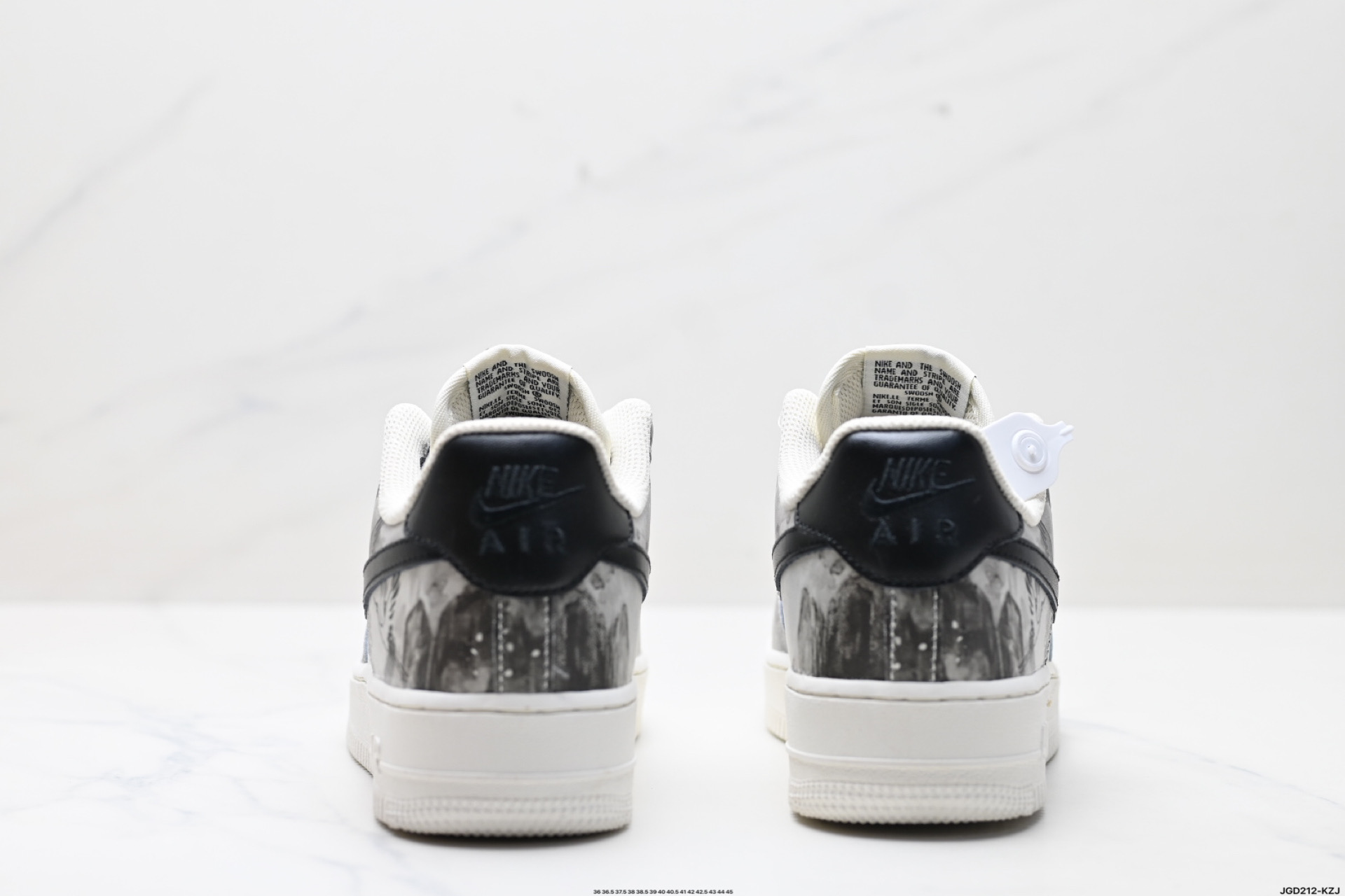 190 NIKE AIR FORCE 1‘07 BL1522-089