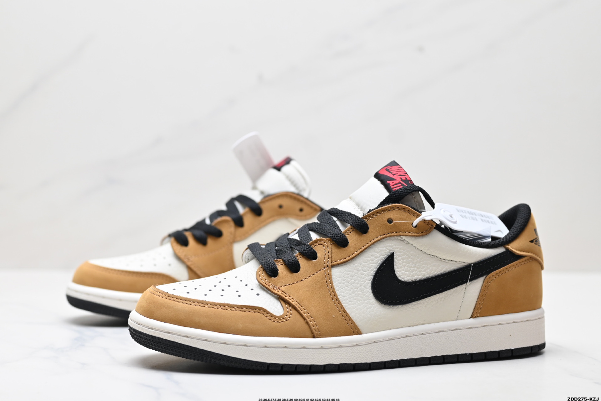 Nike Air Jordan 1 Low AJ1乔1低帮休闲板鞋 CZ0790-107