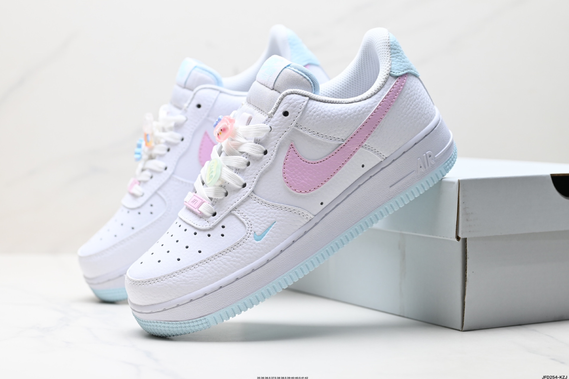 180 耐克Nike Air Force 1“07空军一号低帮百搭休闲运动板鞋 IH0640-161