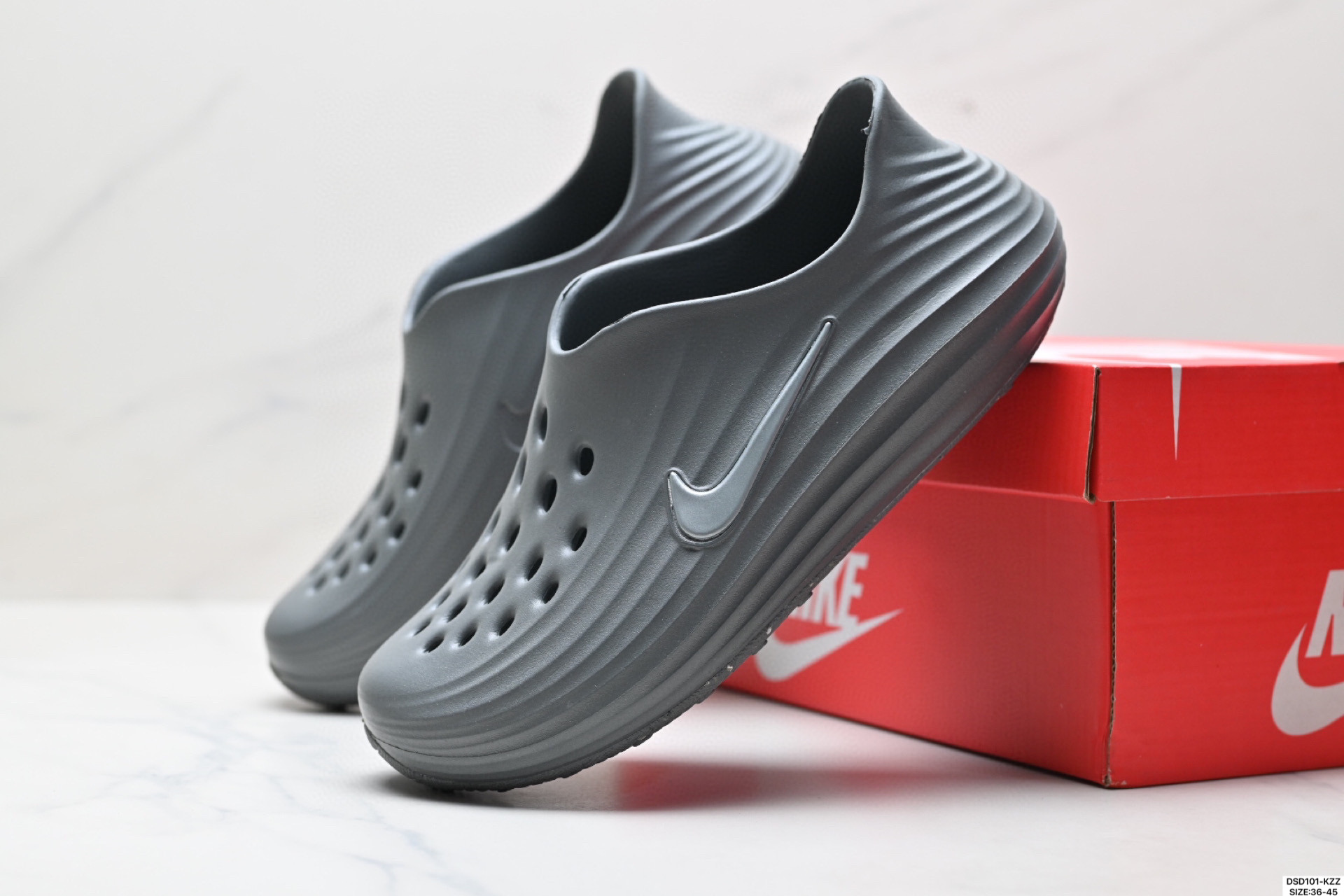 100 Nike ReactX REJUVEN8 耐克 简约舒适 洞洞鞋 HV5060-002
