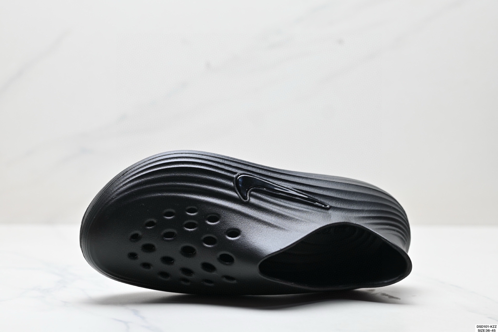 100 Nike ReactX REJUVEN8 耐克 简约舒适 洞洞鞋 HV5060-002