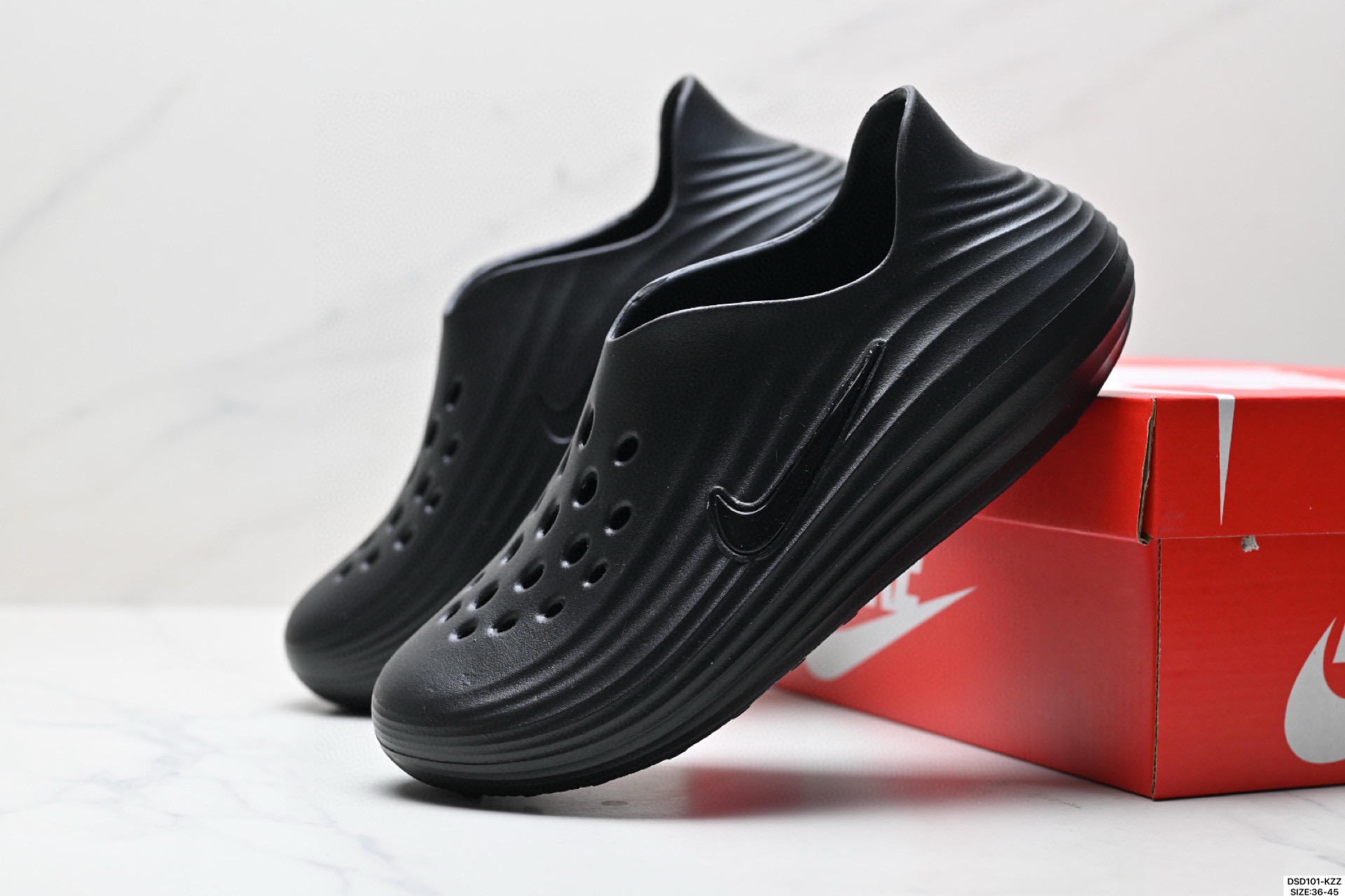 100 Nike ReactX REJUVEN8 耐克 简约舒适 洞洞鞋 HV5060-002