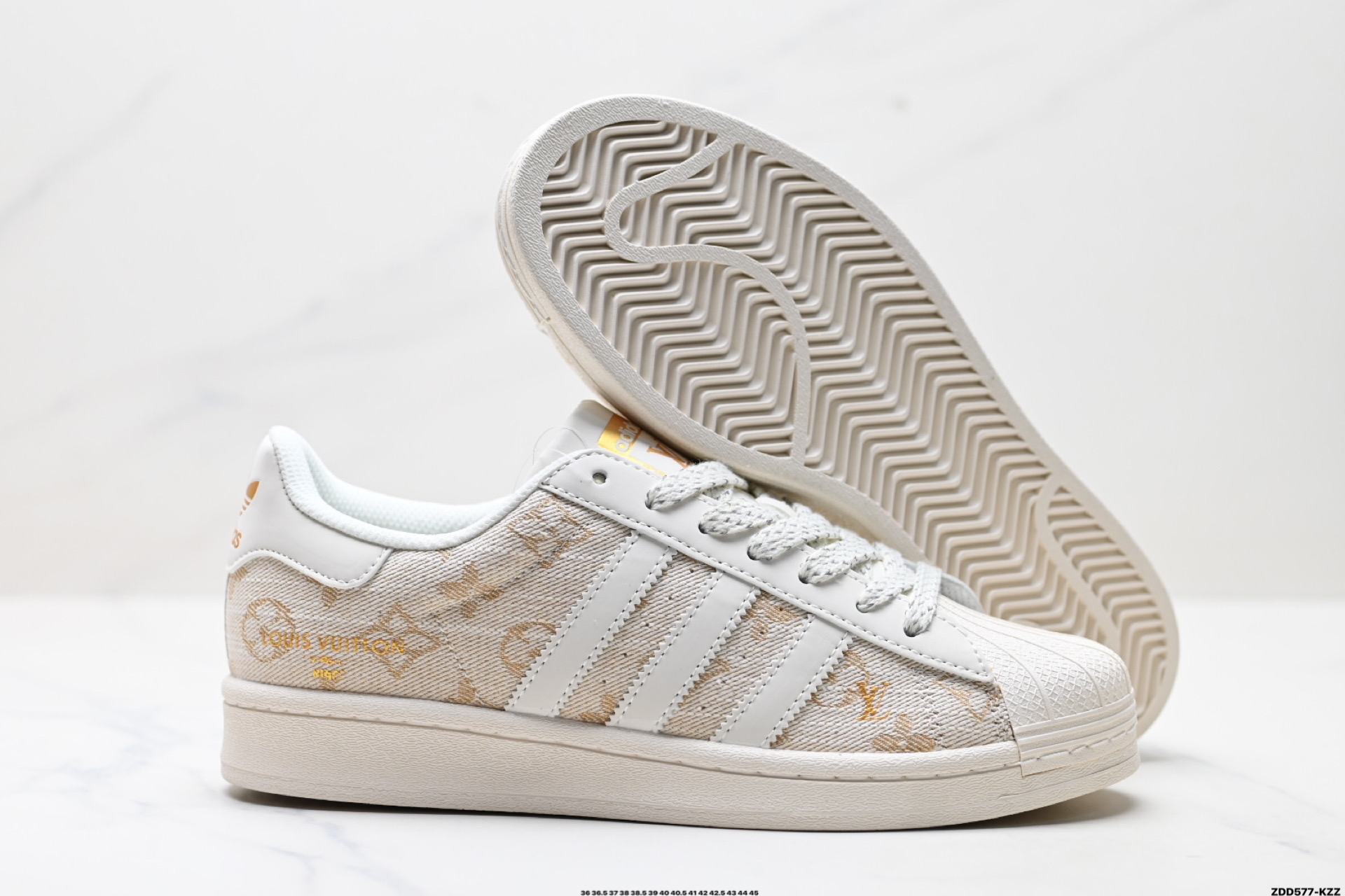 240 阿迪达斯Adidas三叶草 Originals Superstar贝壳头’DIY’系列低帮经典百搭休闲运动板鞋 SD6809