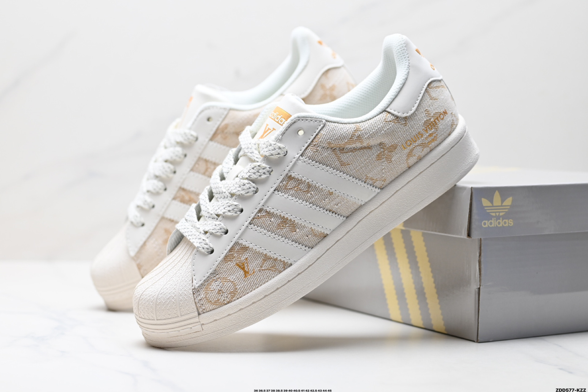 240 阿迪达斯Adidas三叶草 Originals Superstar贝壳头’DIY’系列低帮经典百搭休闲运动板鞋 SD6809
