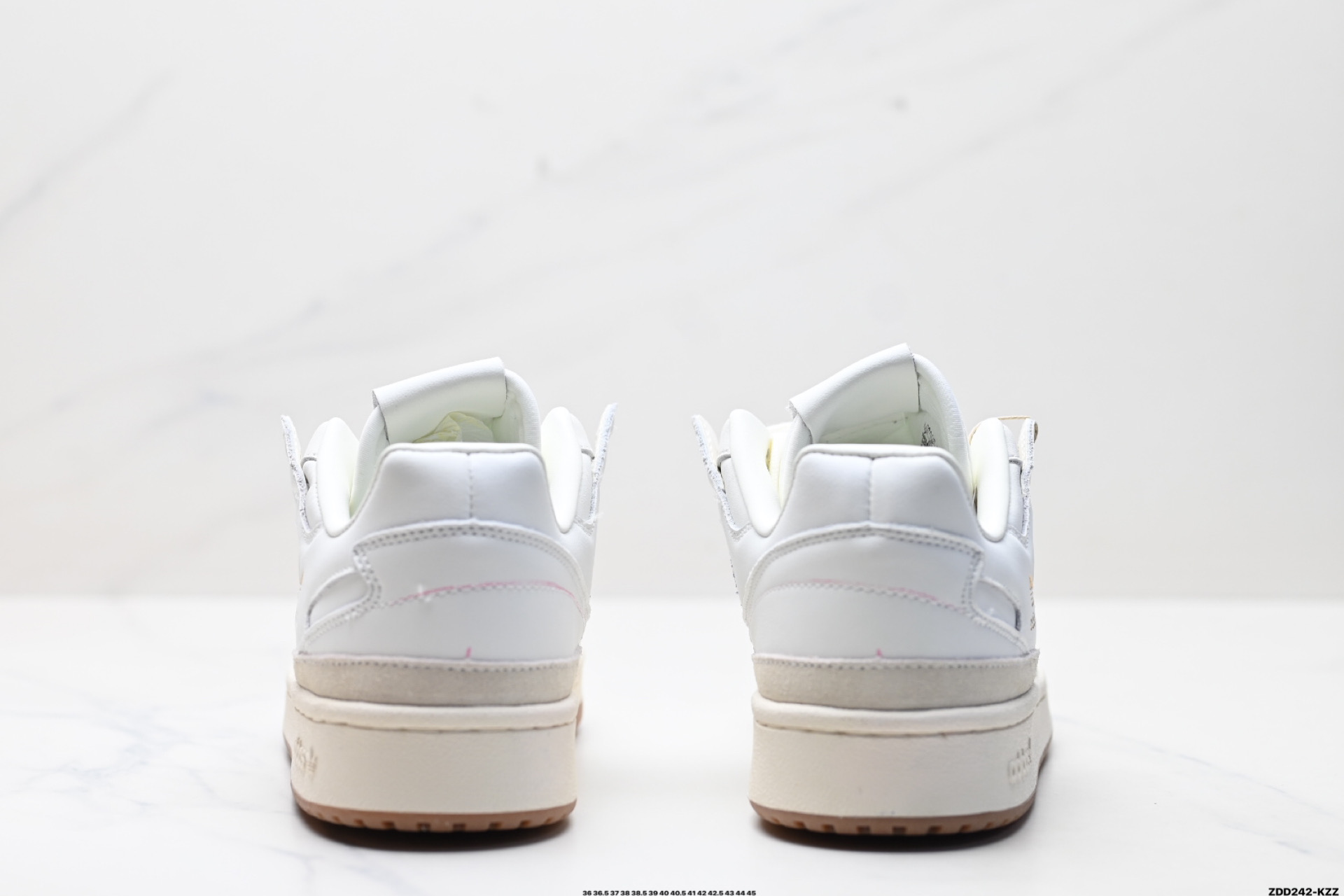 240 Adidas Forum LOW CL三叶草低邦 经典魔术贴复古板鞋 JH7940