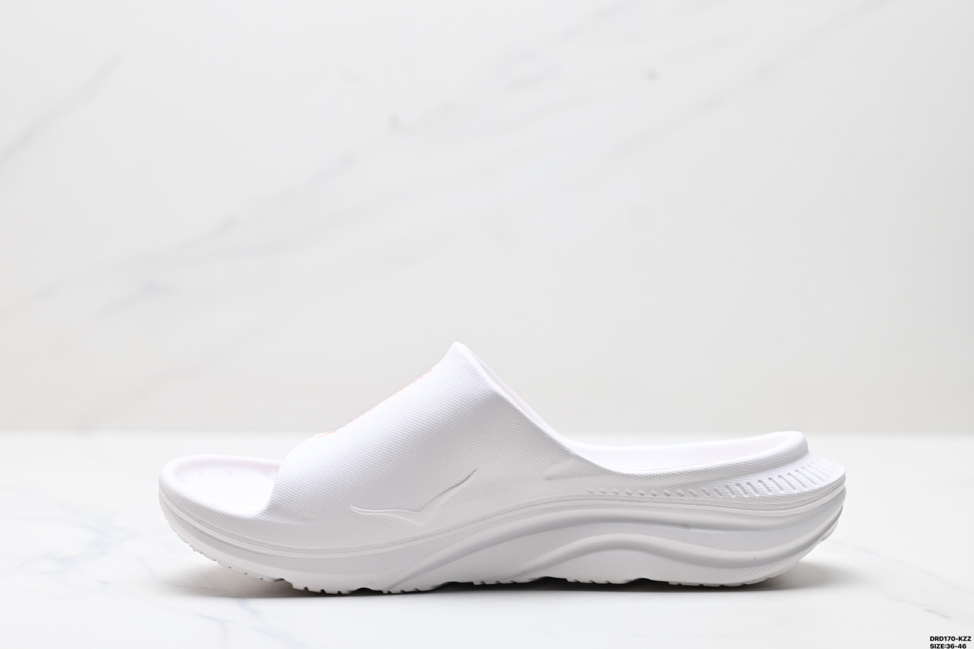 110 HOKA ONE ORA 舒适百搭 防滑拖鞋 外观时尚大气