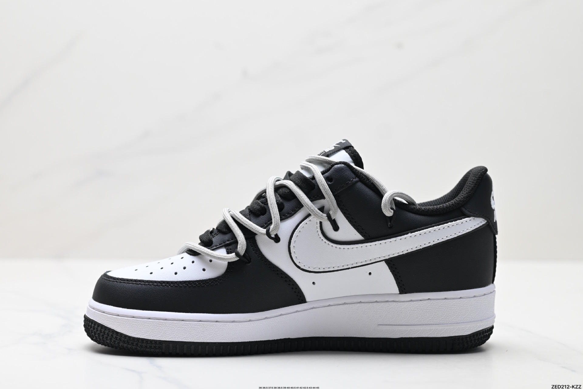 270 NIKE AIR FORCE 1‘07 LV8 ZH0316-071