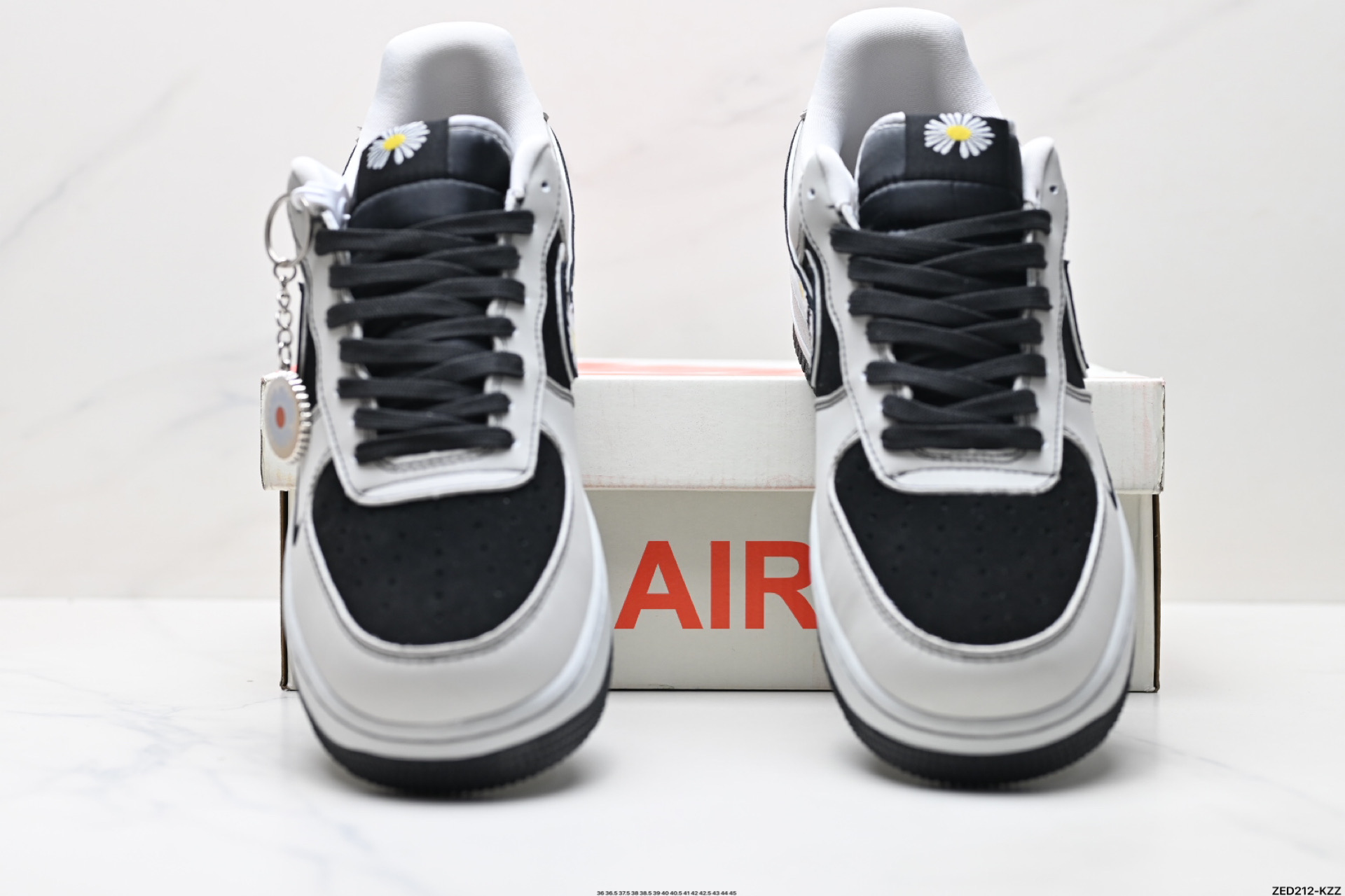 270 NIKE AIR FORCE 1‘07 LV8 DF0188-055